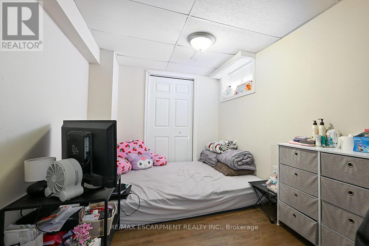 Photo 37 of 333 East 42nd Street, Hamilton ON