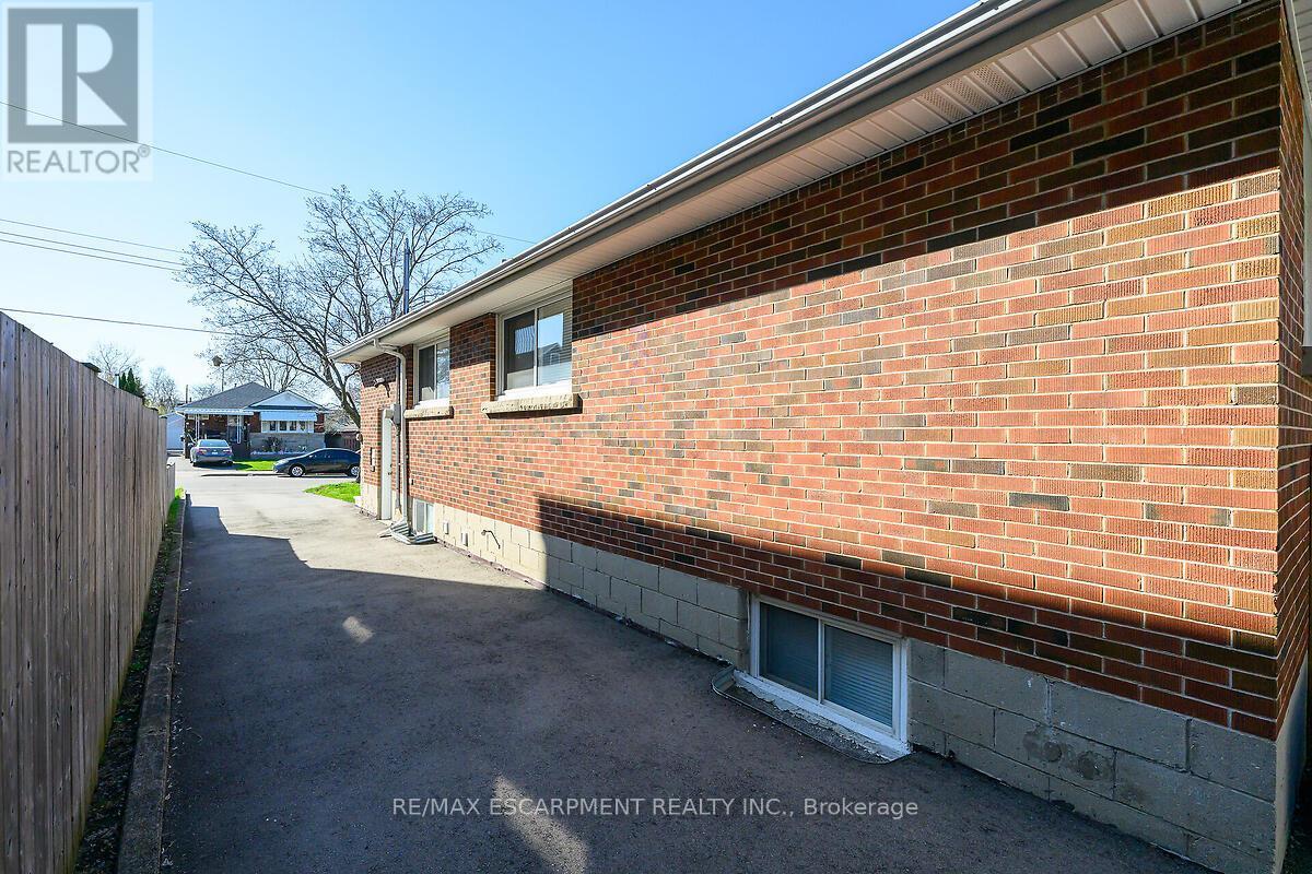 Photo 28 of 333 East 42nd Street, Hamilton ON