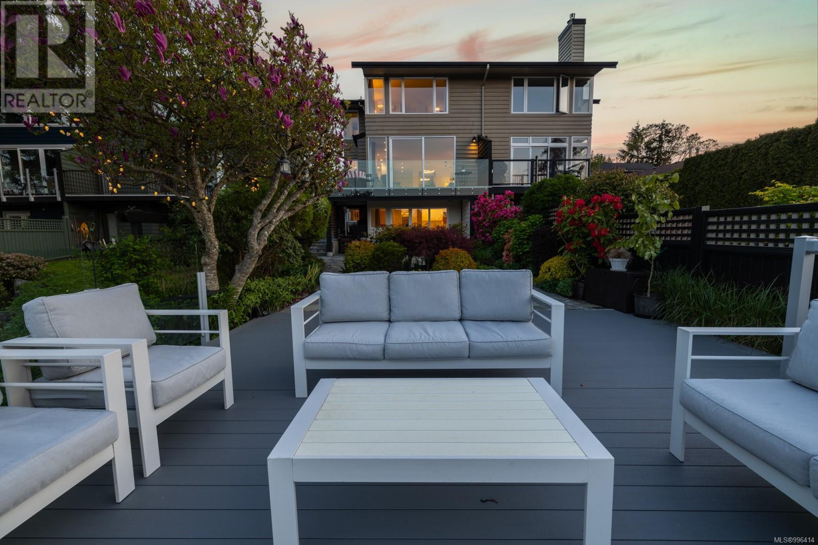  1019 DeCosta Place, Esquimalt