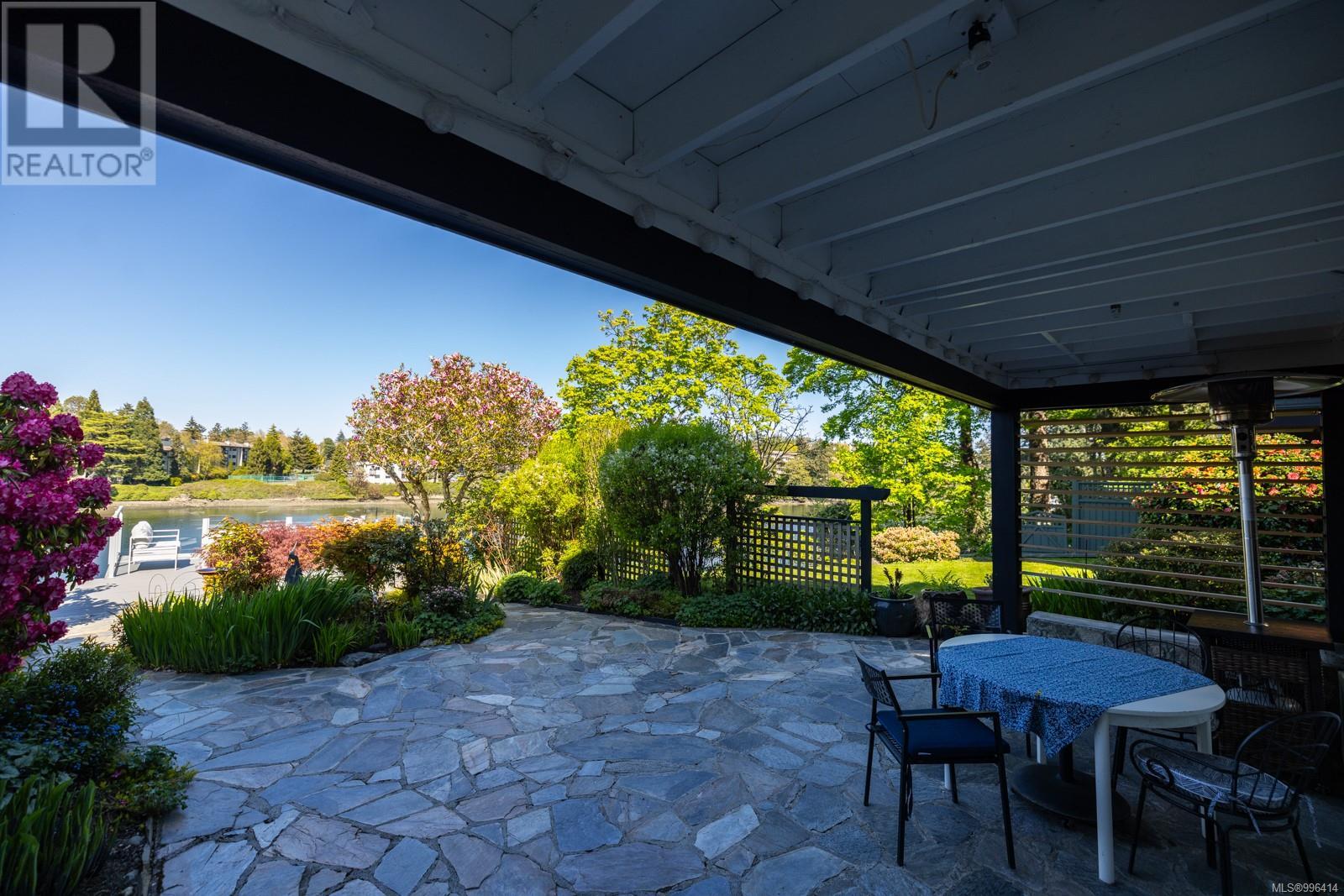  1019 DeCosta Place, Esquimalt