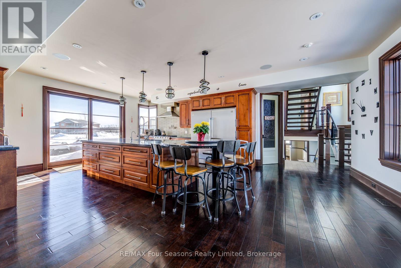 Photo 2 of 12 Windrose Valley Boulevard, Clearview ON