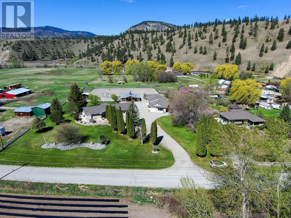 8152 River Road, Oliver