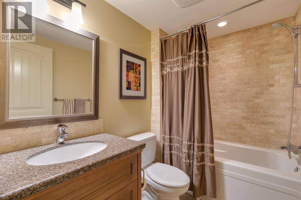 Single Family House for Sale in   Avenue NW West Hillhurst Calgary 