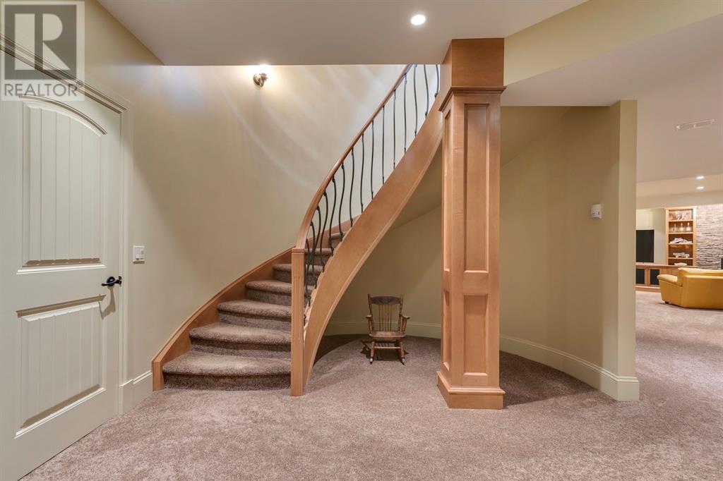Single Family House for Sale in   Avenue NW West Hillhurst Calgary 