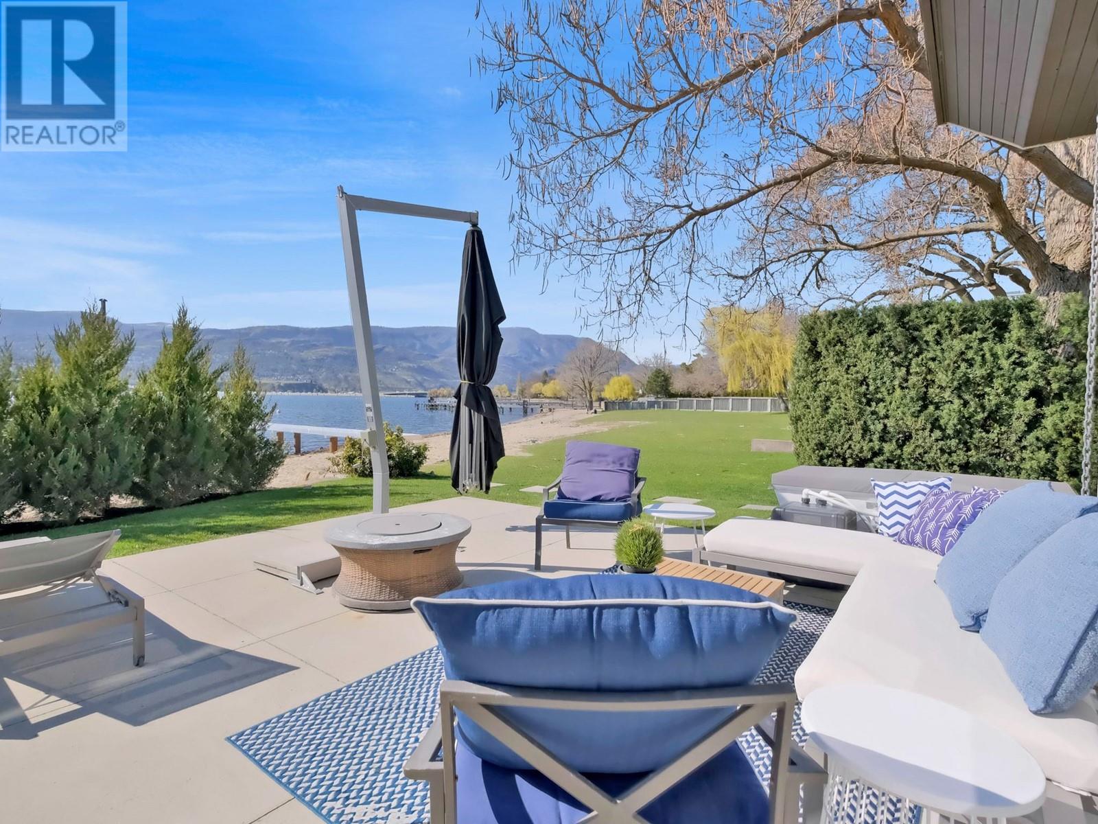  2096 Abbott Street, Kelowna