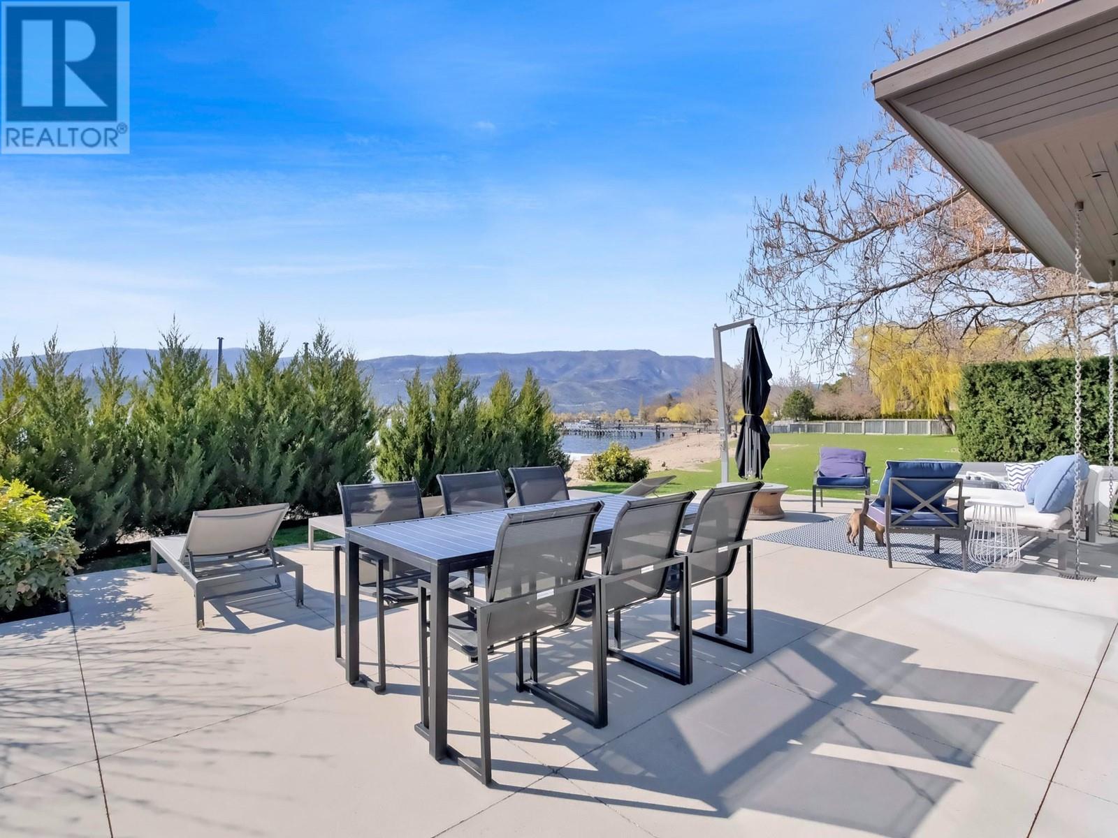  2096 Abbott Street, Kelowna