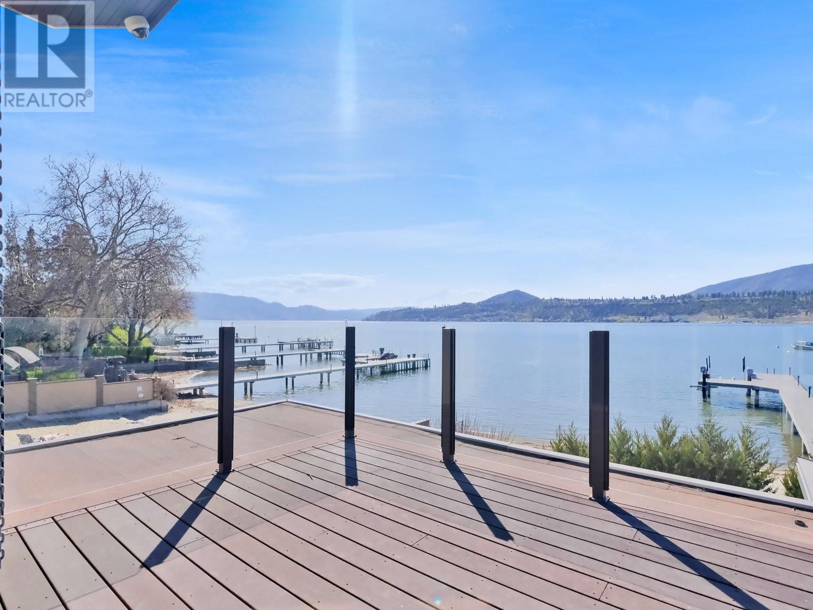  2096 Abbott Street, Kelowna