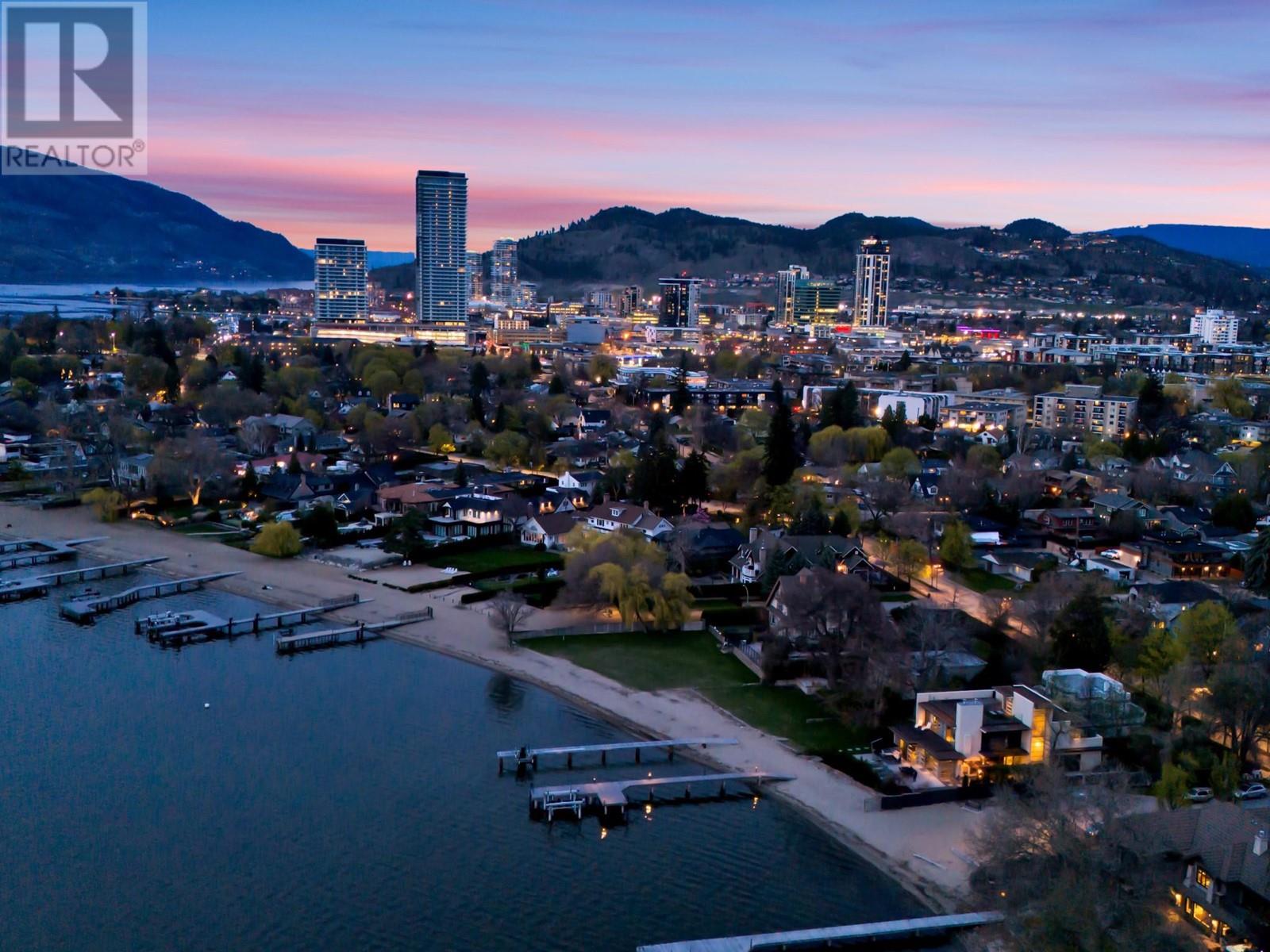 2096 Abbott Street, Kelowna