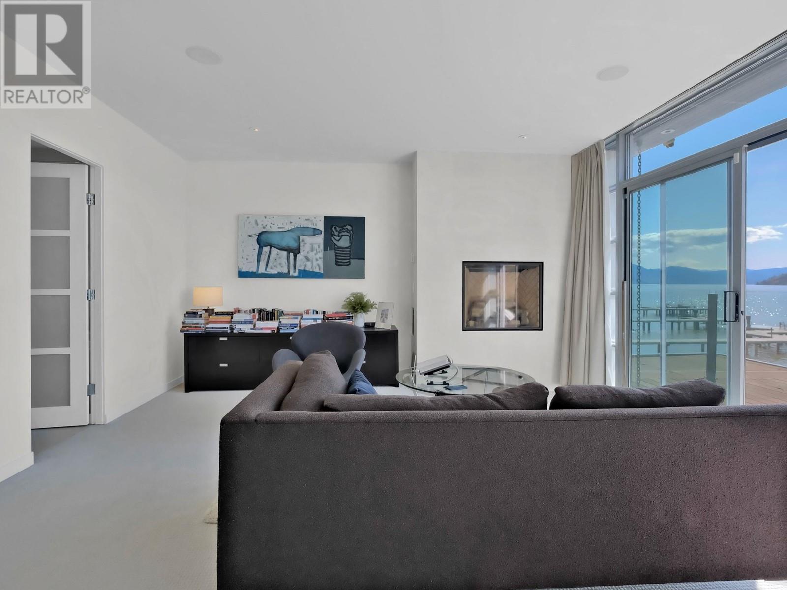  2096 Abbott Street, Kelowna