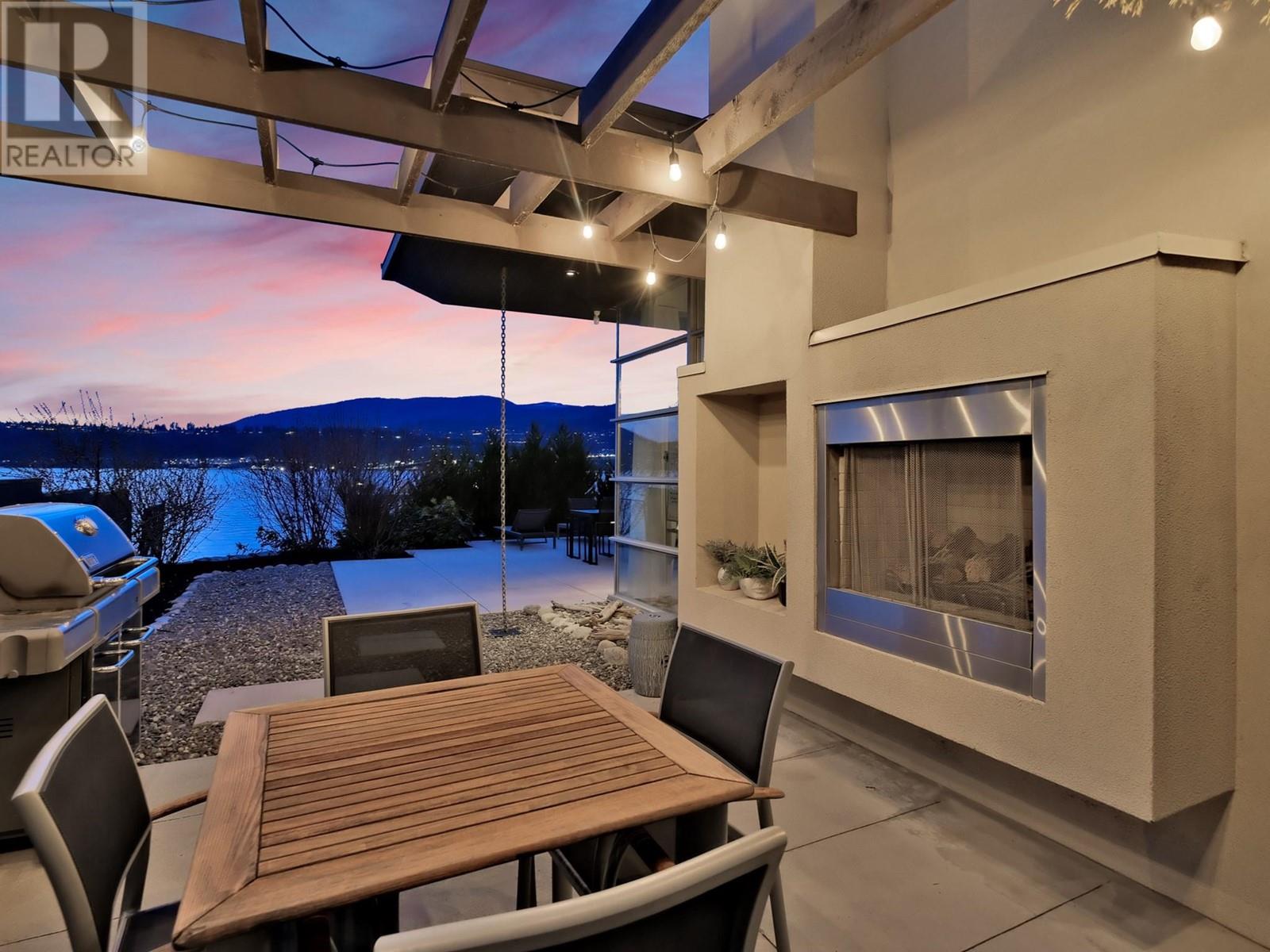  2096 Abbott Street, Kelowna