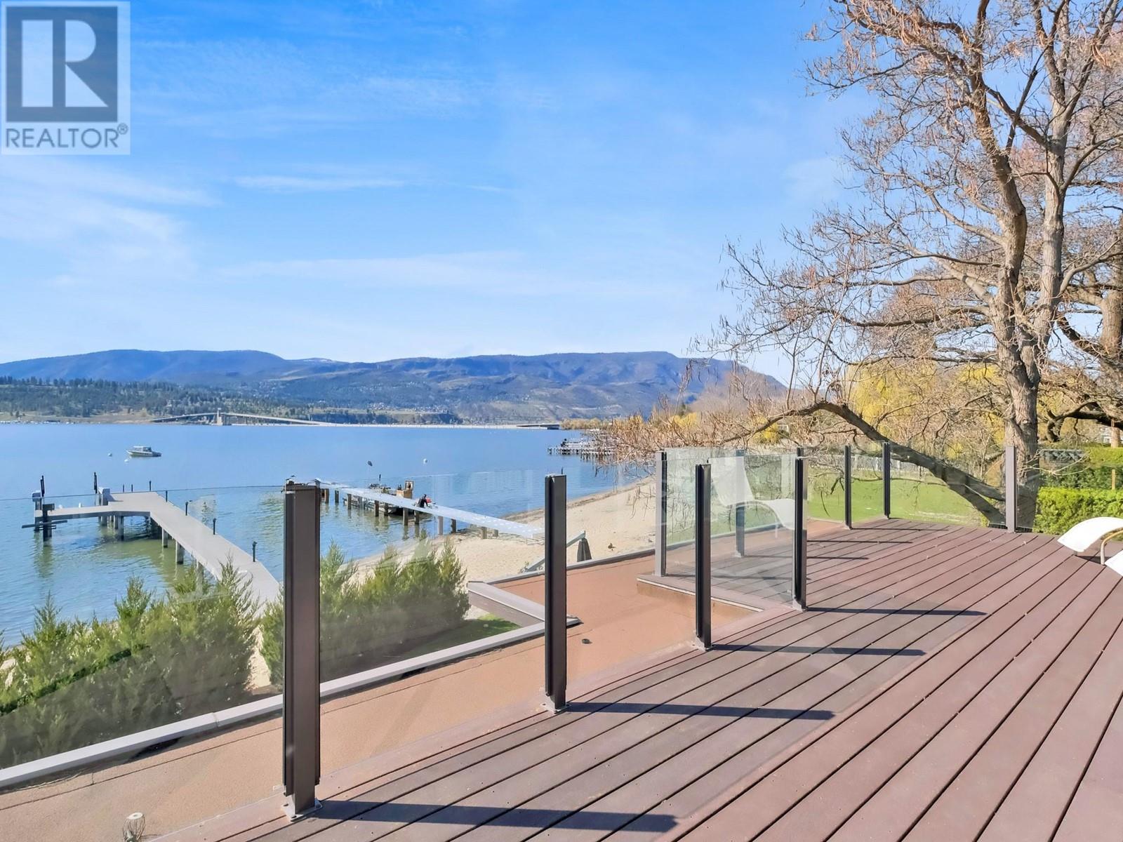  2096 Abbott Street, Kelowna