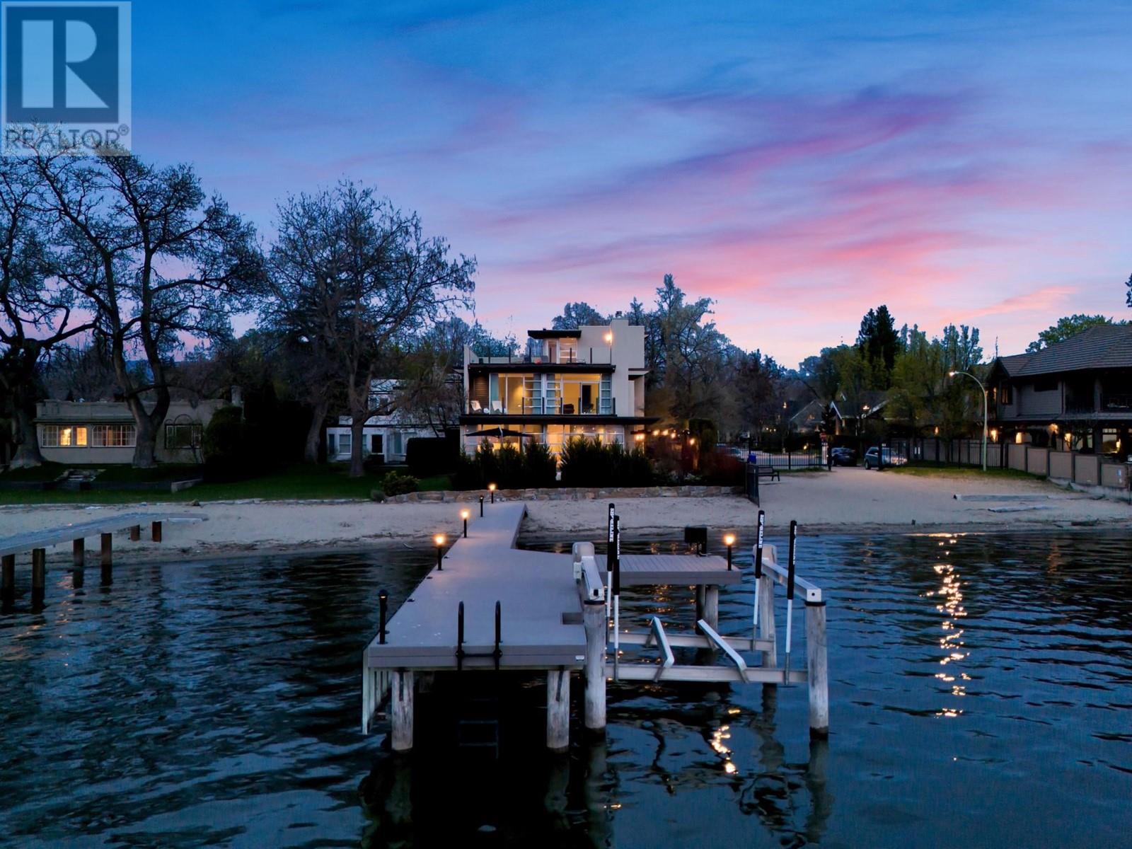 2096 Abbott Street, Kelowna