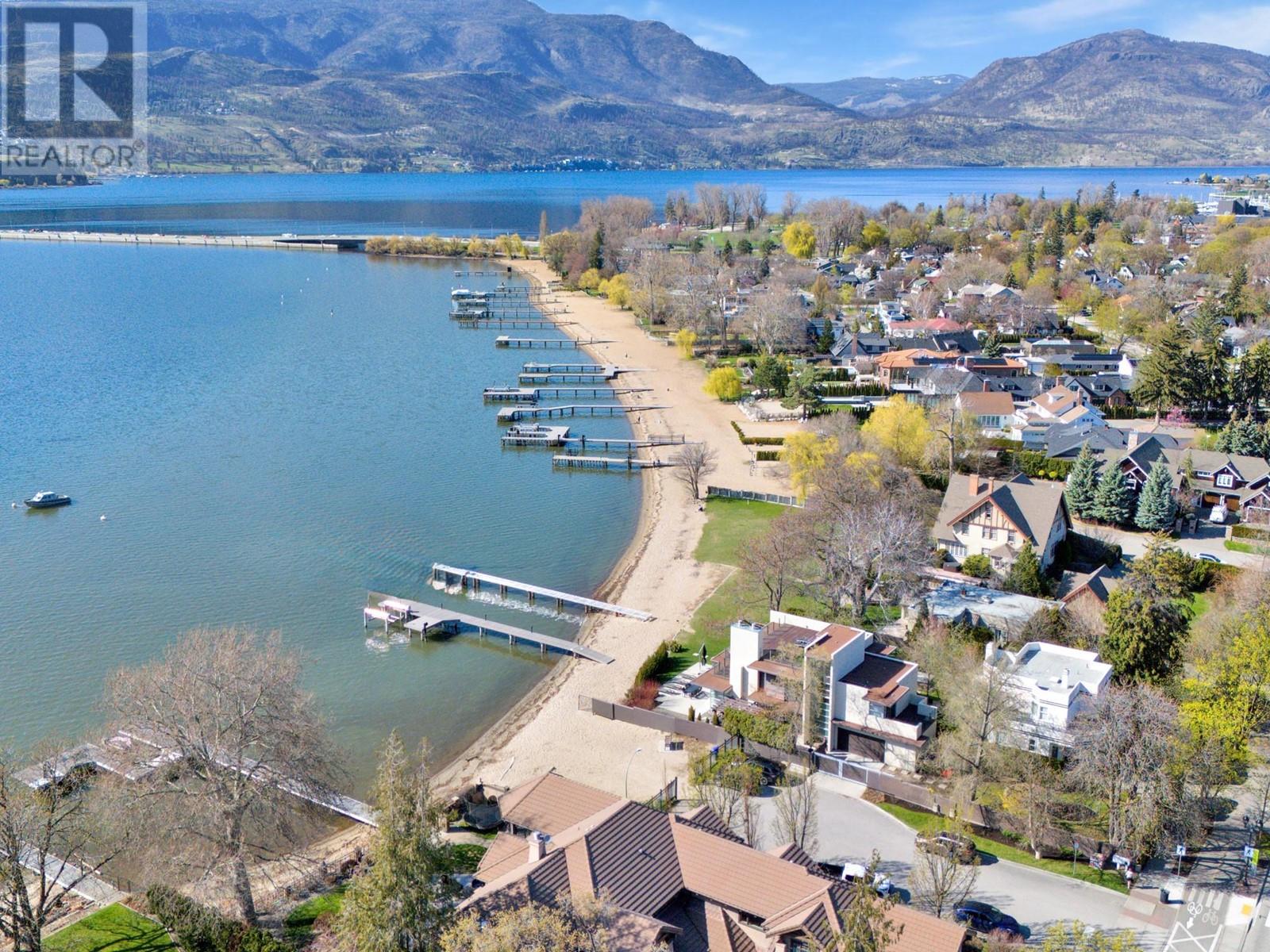  2096 Abbott Street, Kelowna