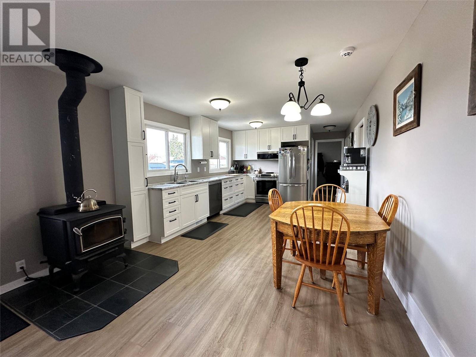 913 111 Avenue, Dawson Creek