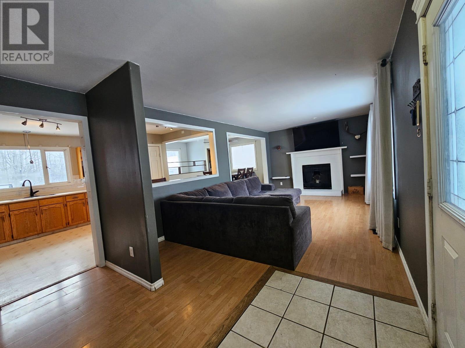 4408 50A NE Avenue, Chetwynd