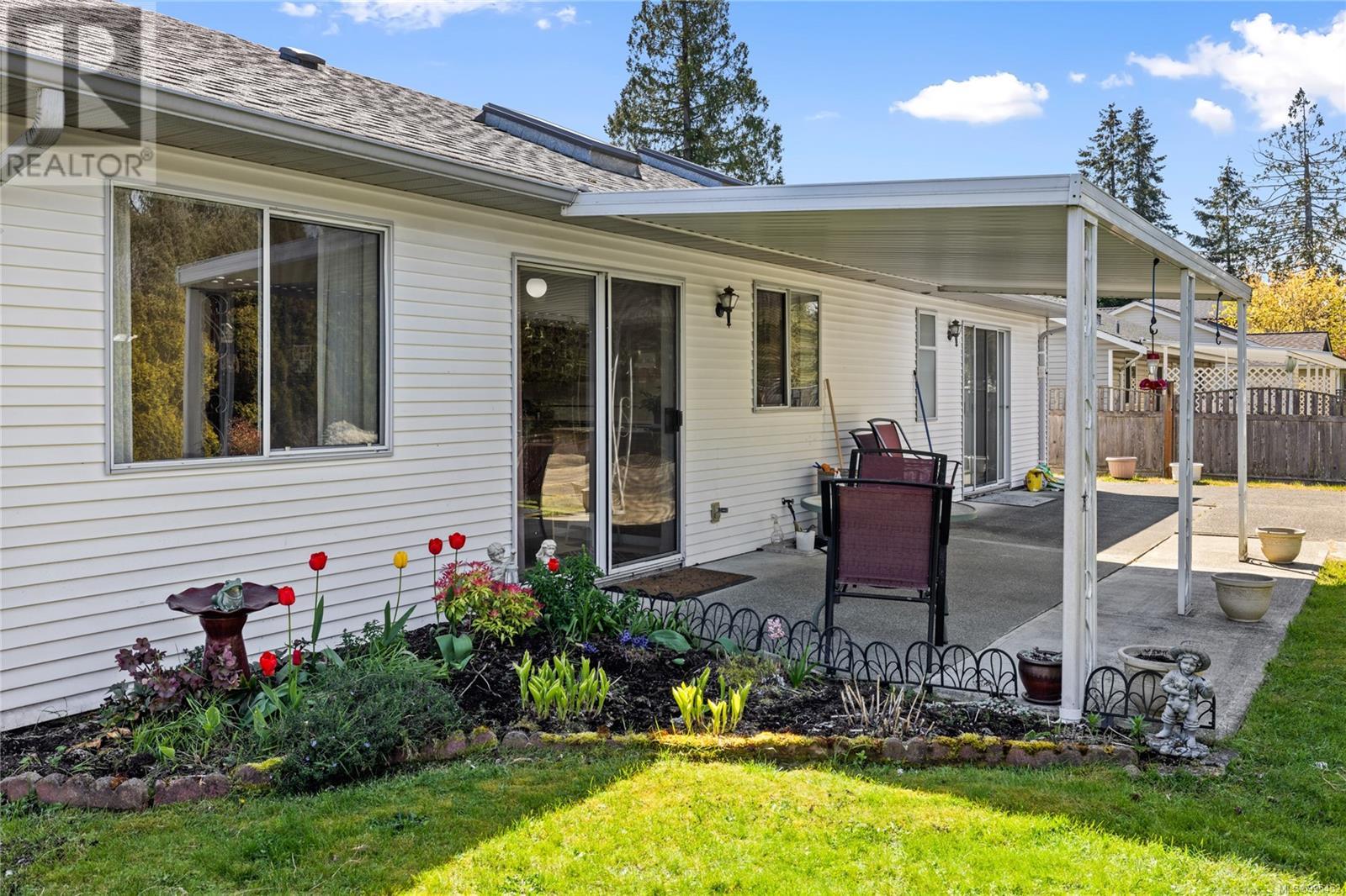 767 Fairwind Ave, Parksville