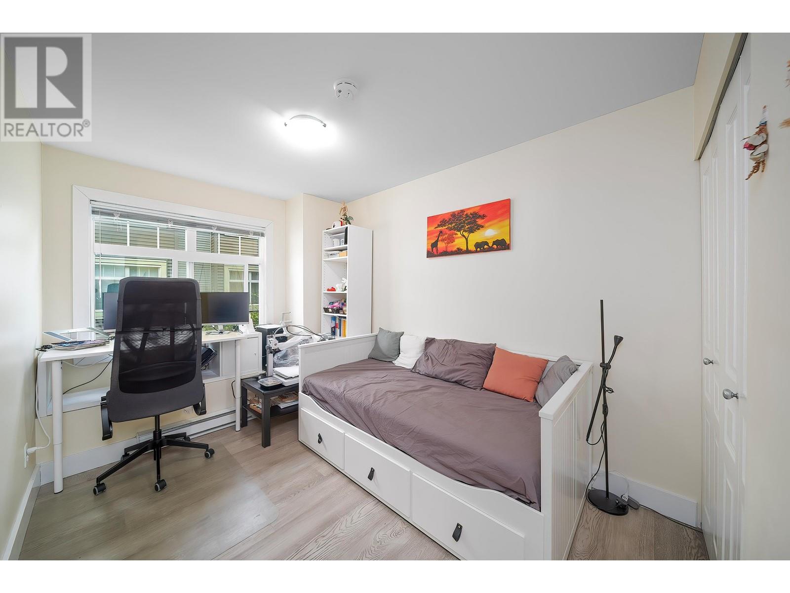 Photo 12 of 34 7428 Southwynde Avenue, Burnaby BC