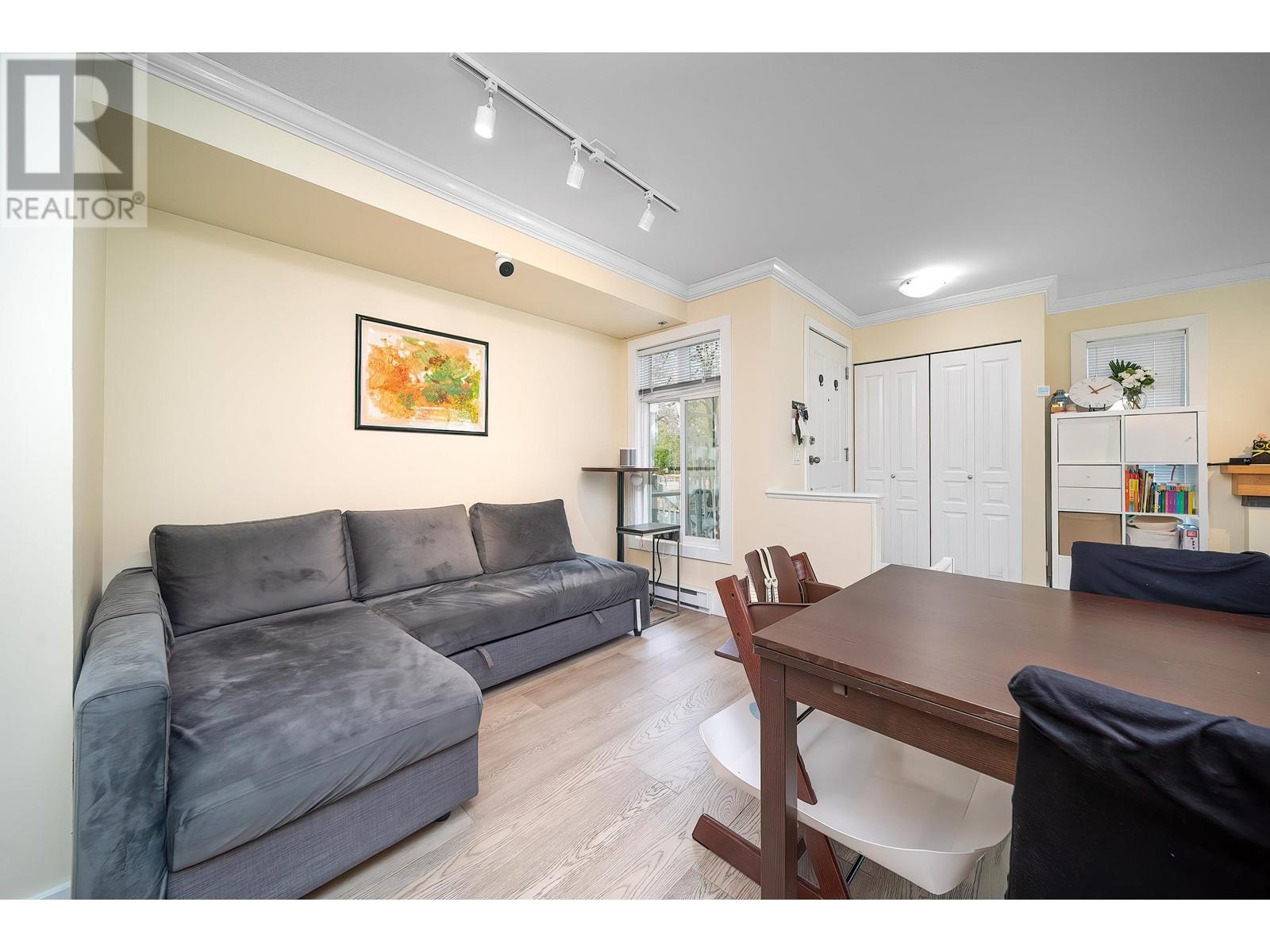 Photo 7 of 34 7428 Southwynde Avenue, Burnaby BC