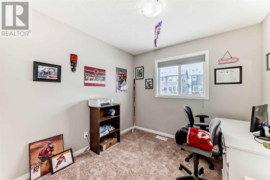 51 Heritage Boulevard, Cochrane