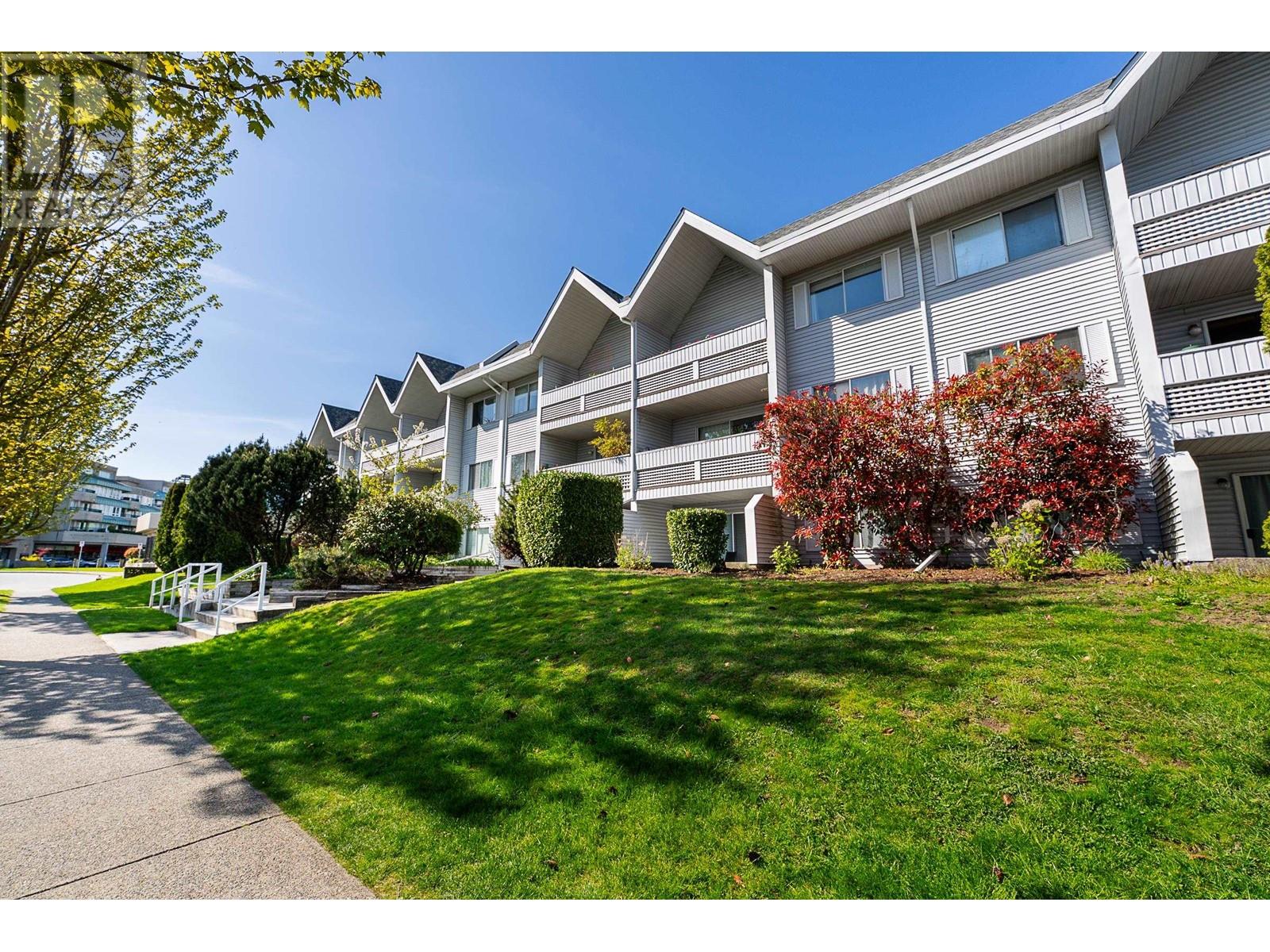 307 2055 SUFFOLK AVENUE, Port Coquitlam real estate listing R2993981