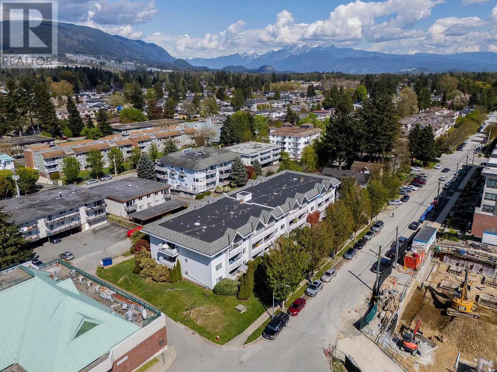 307 2055 SUFFOLK AVENUE, Port Coquitlam