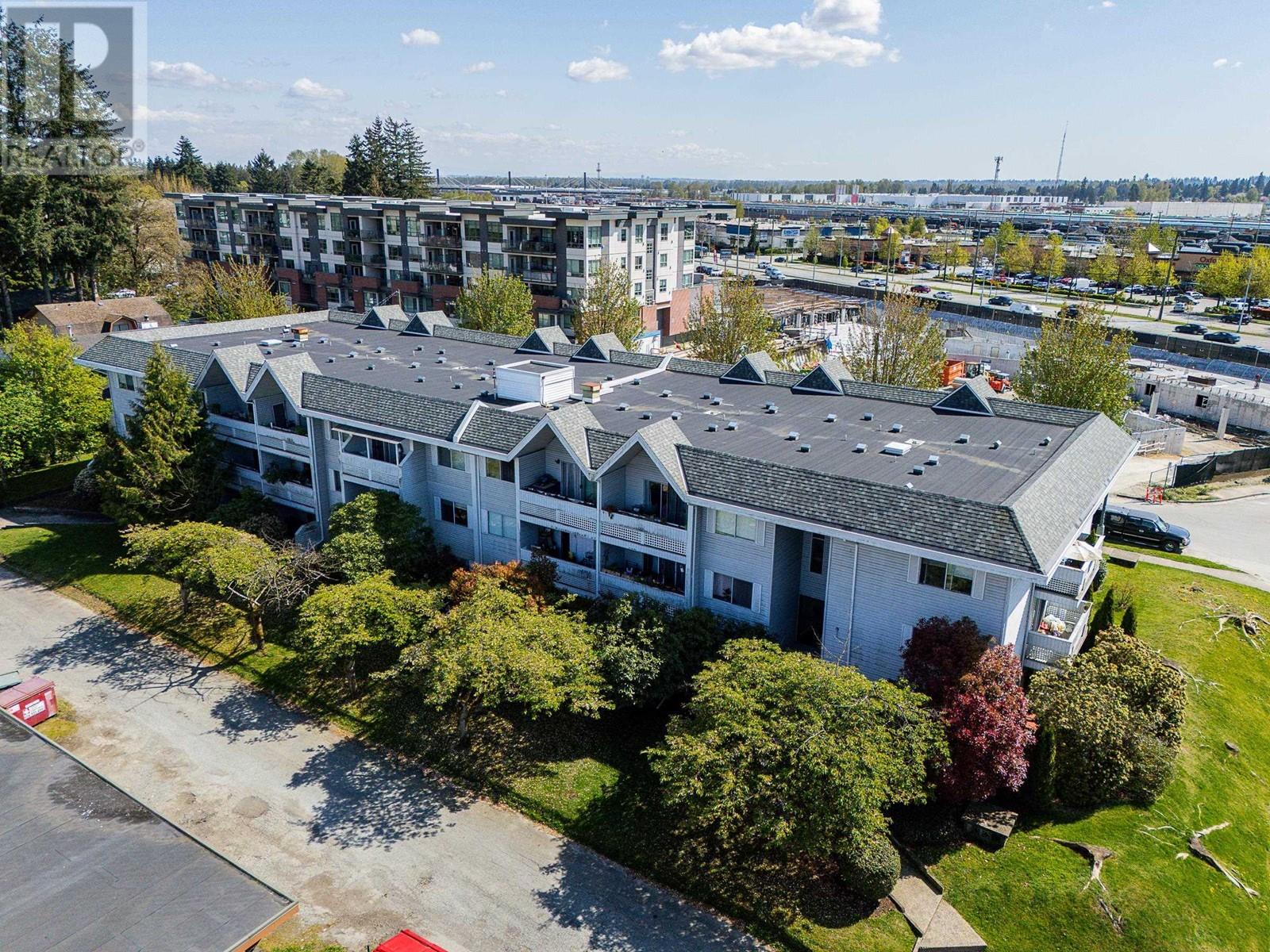 307 2055 SUFFOLK AVENUE, Port Coquitlam real estate listing R2993981