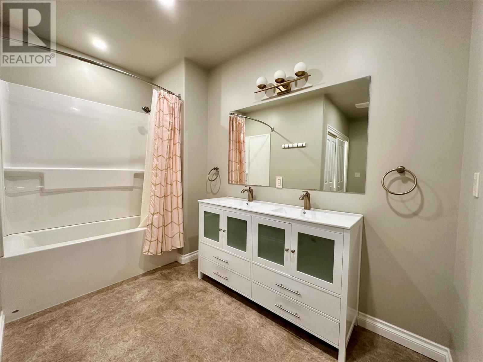16 Chardonnay Court, Osoyoos