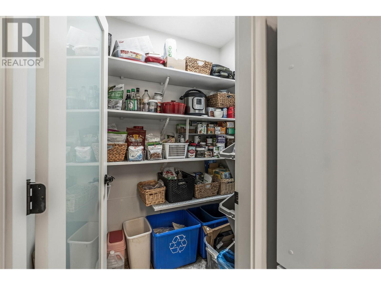 303 3221 Centennial Drive, Vernon