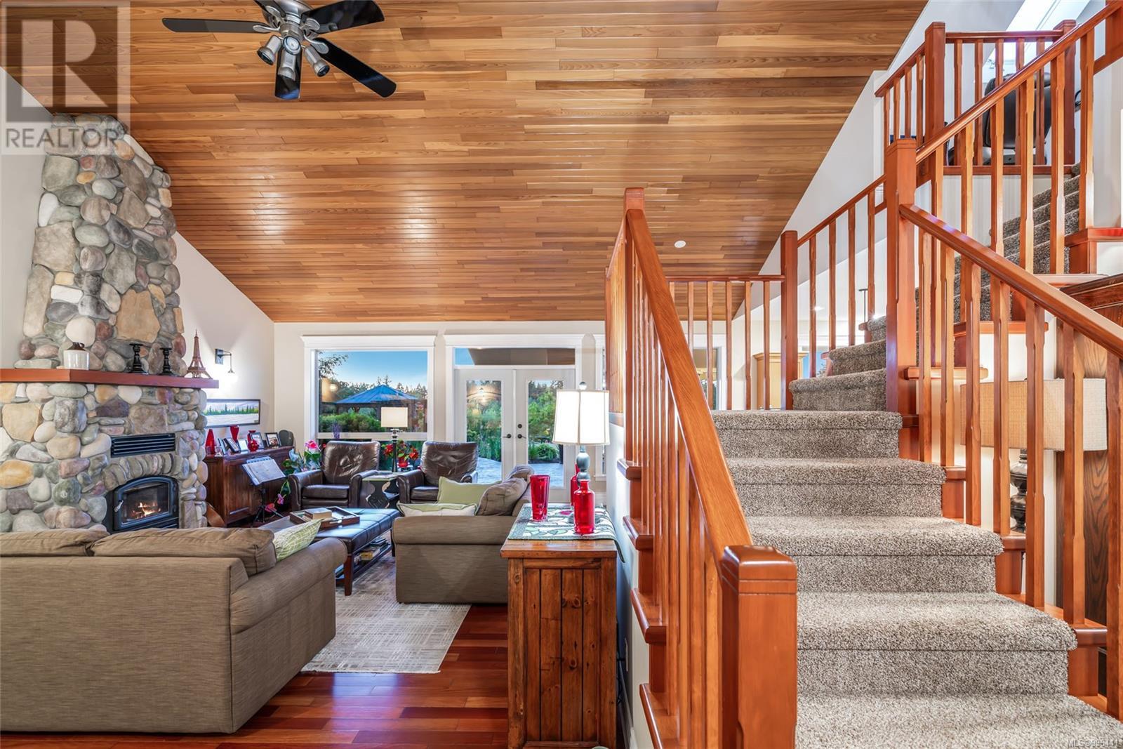905 Rivers Edge Dr, Nanoose Bay
