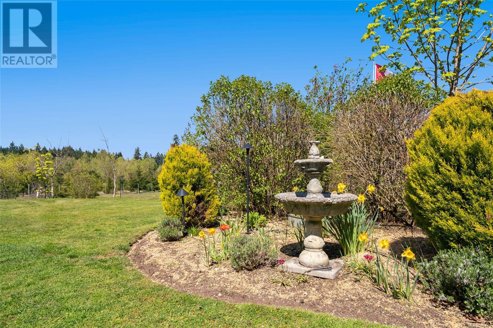 905 Rivers Edge Dr, Nanoose Bay