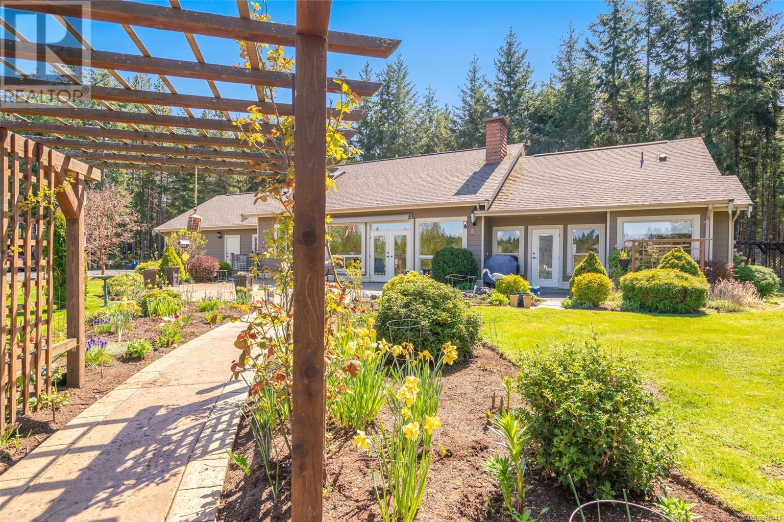 905 Rivers Edge Dr, Nanoose Bay