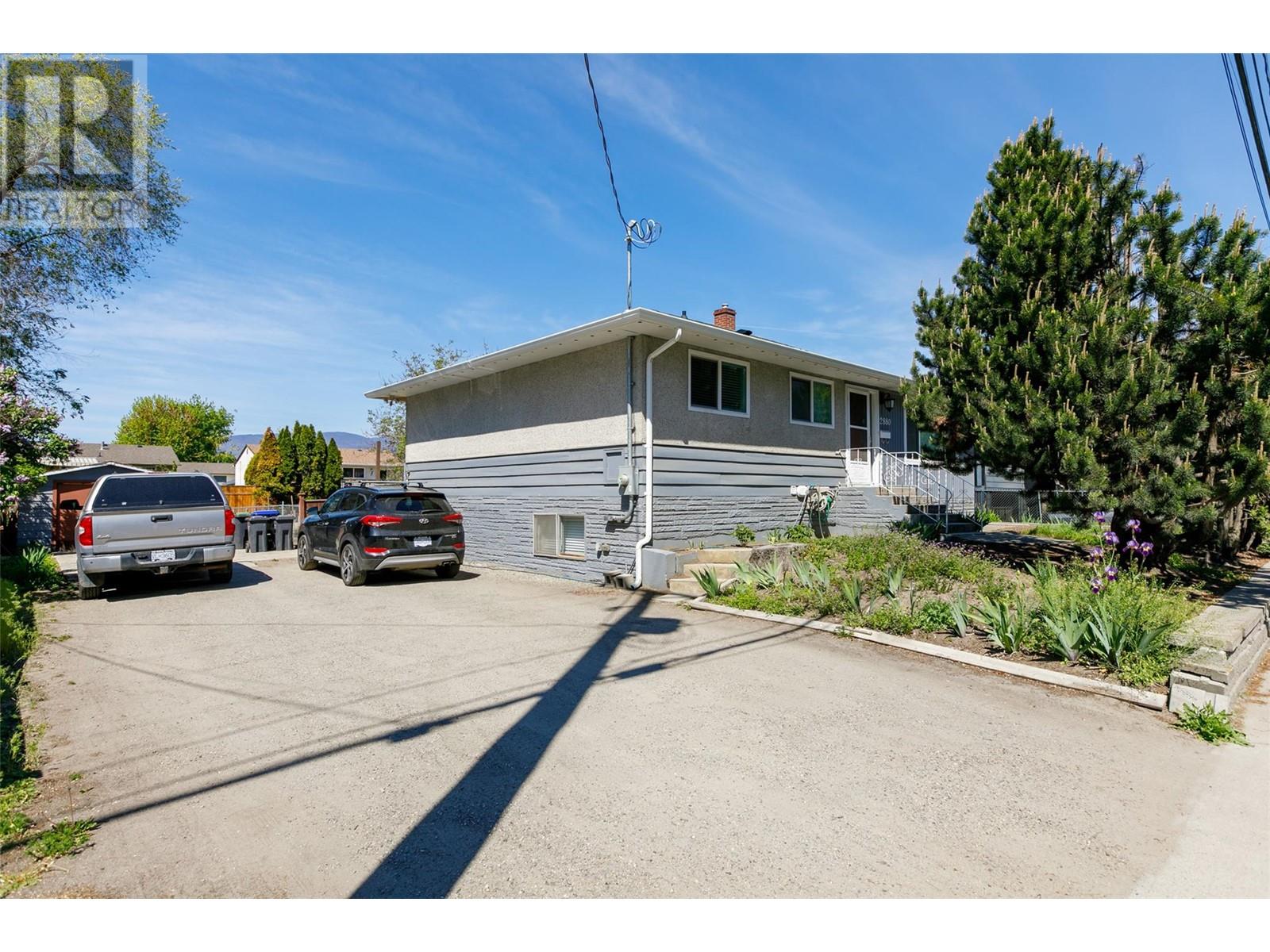  2880 Gordon Drive, Kelowna