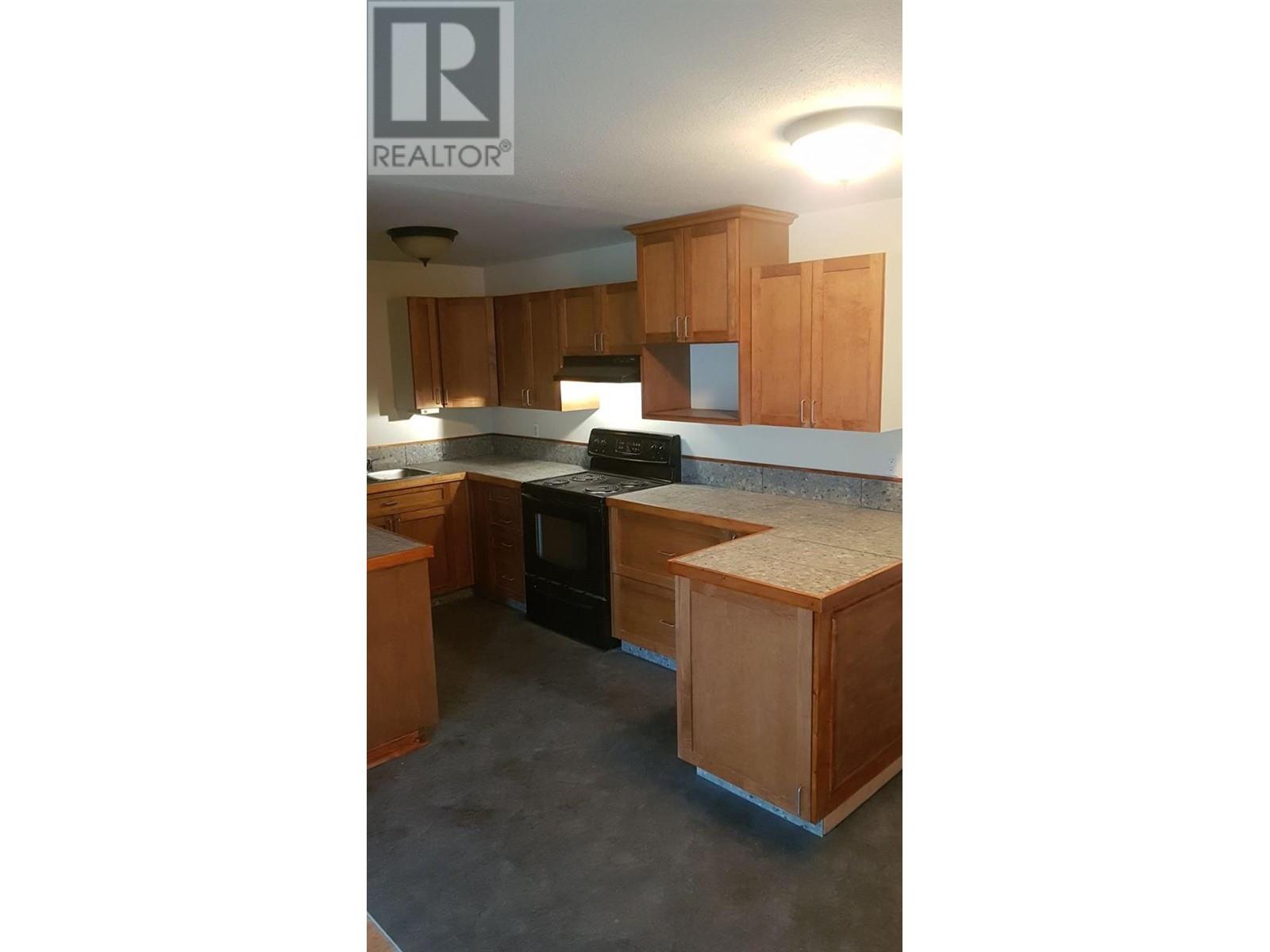 Photo 11 of 1221 Tranquille Road, Kamloops BC