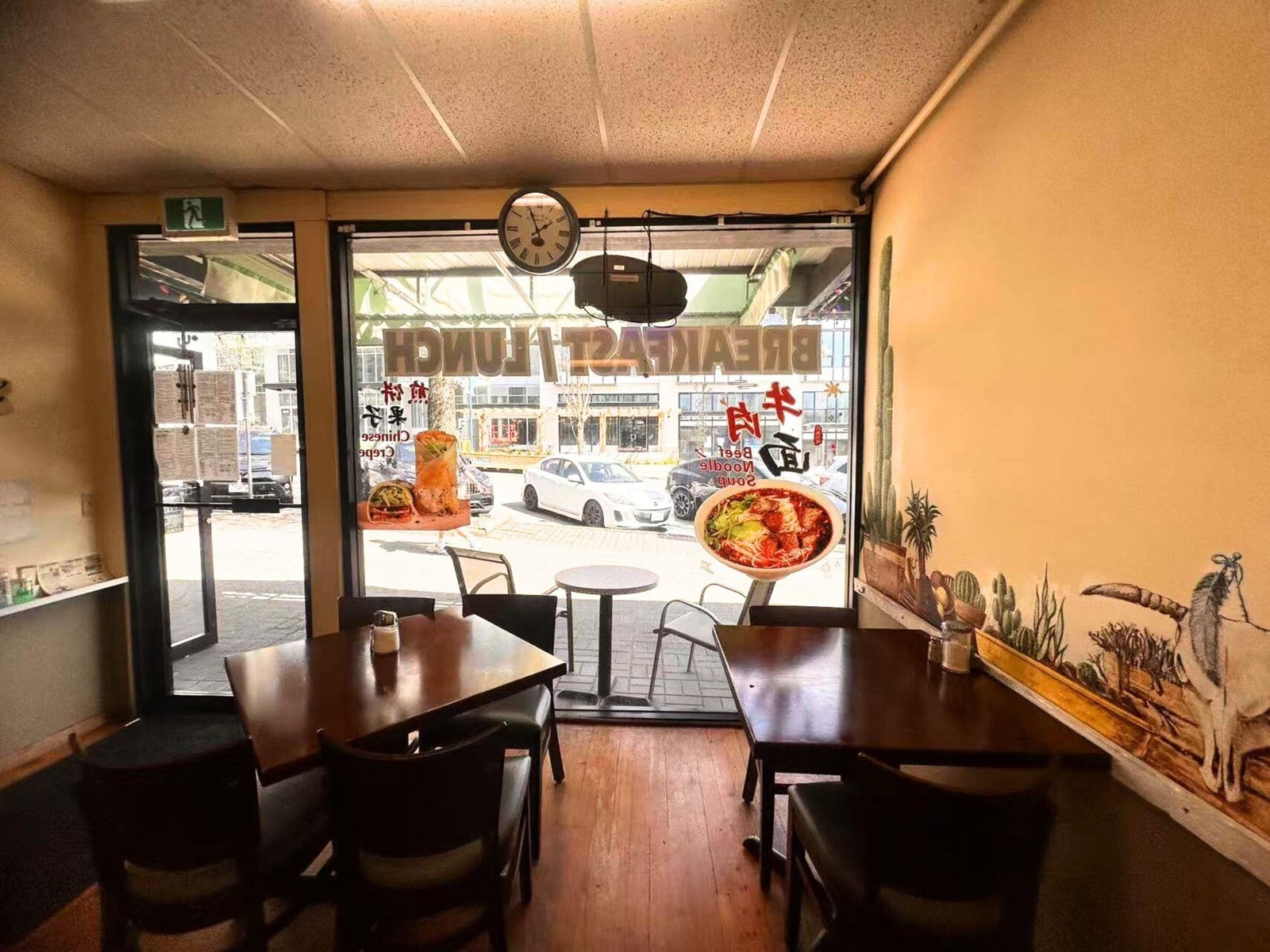 1347 JOHNSTON ROAD, White Rock