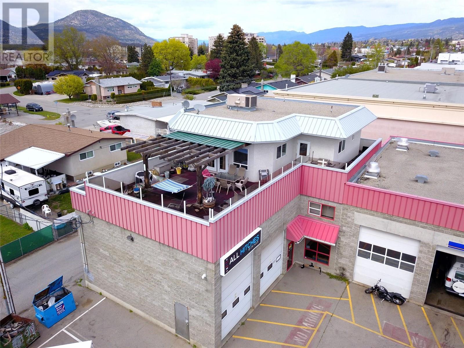 2595 Skaha Lake Road, Penticton