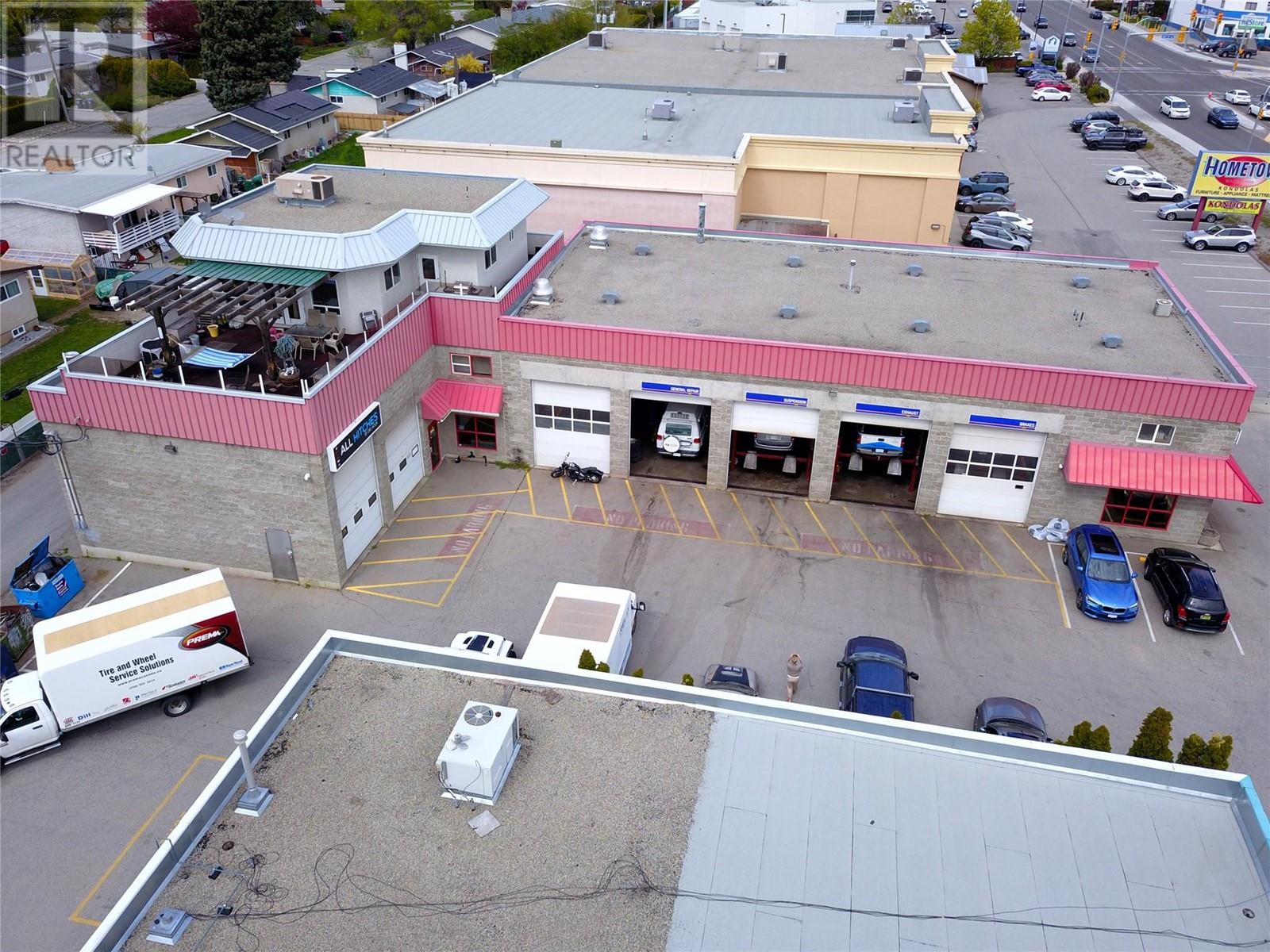 2595 Skaha Lake Road, Penticton