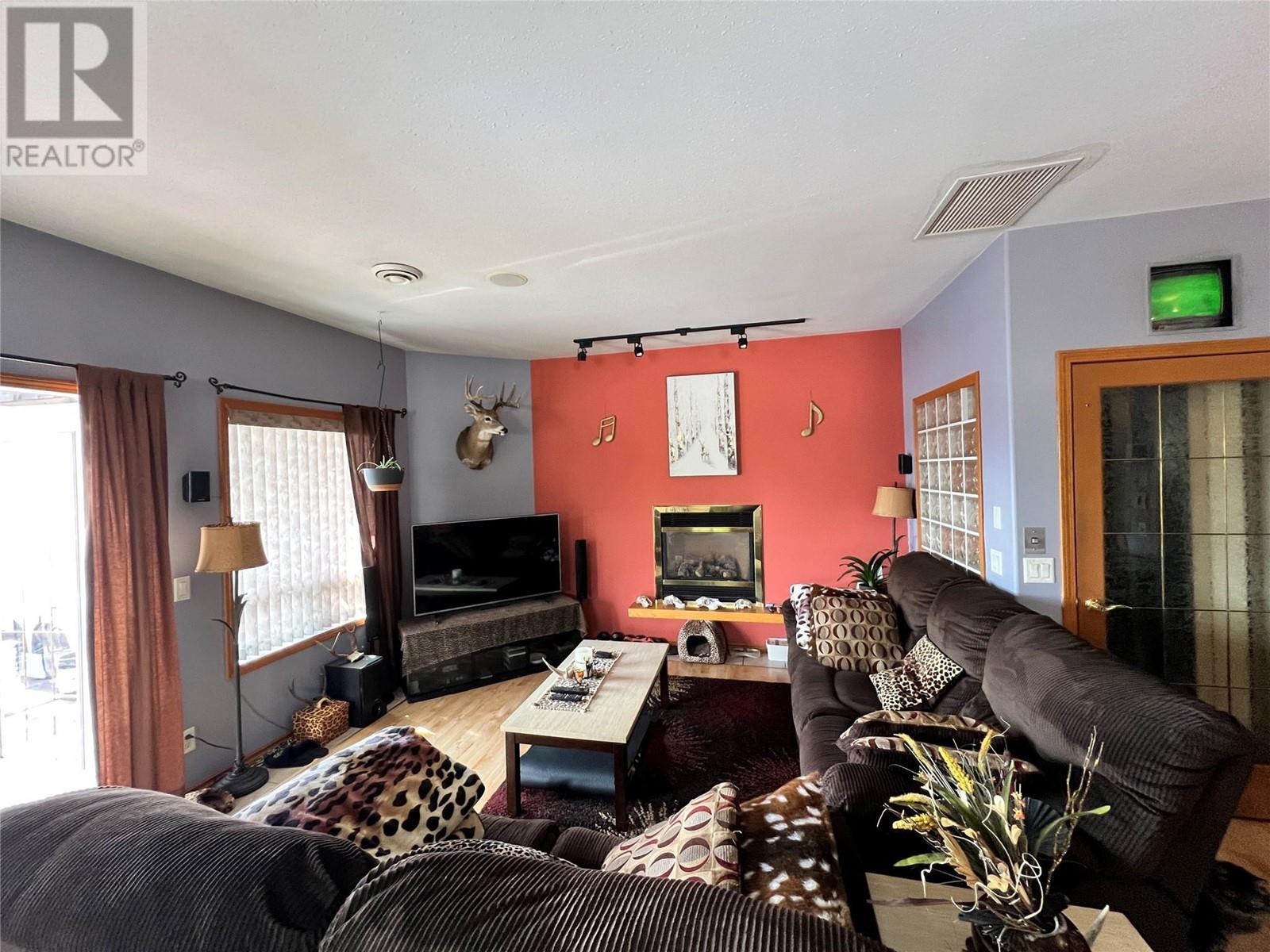2595 Skaha Lake Road, Penticton