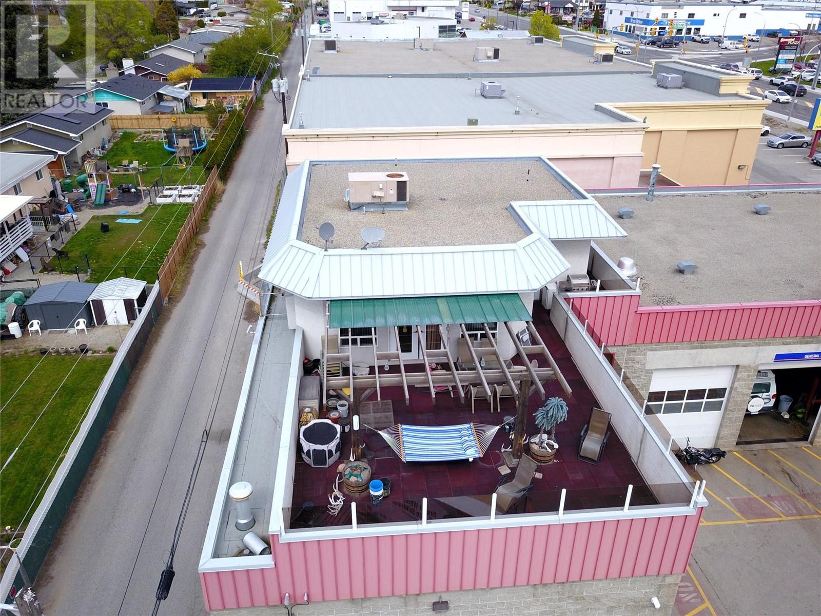 2595 Skaha Lake Road, Penticton