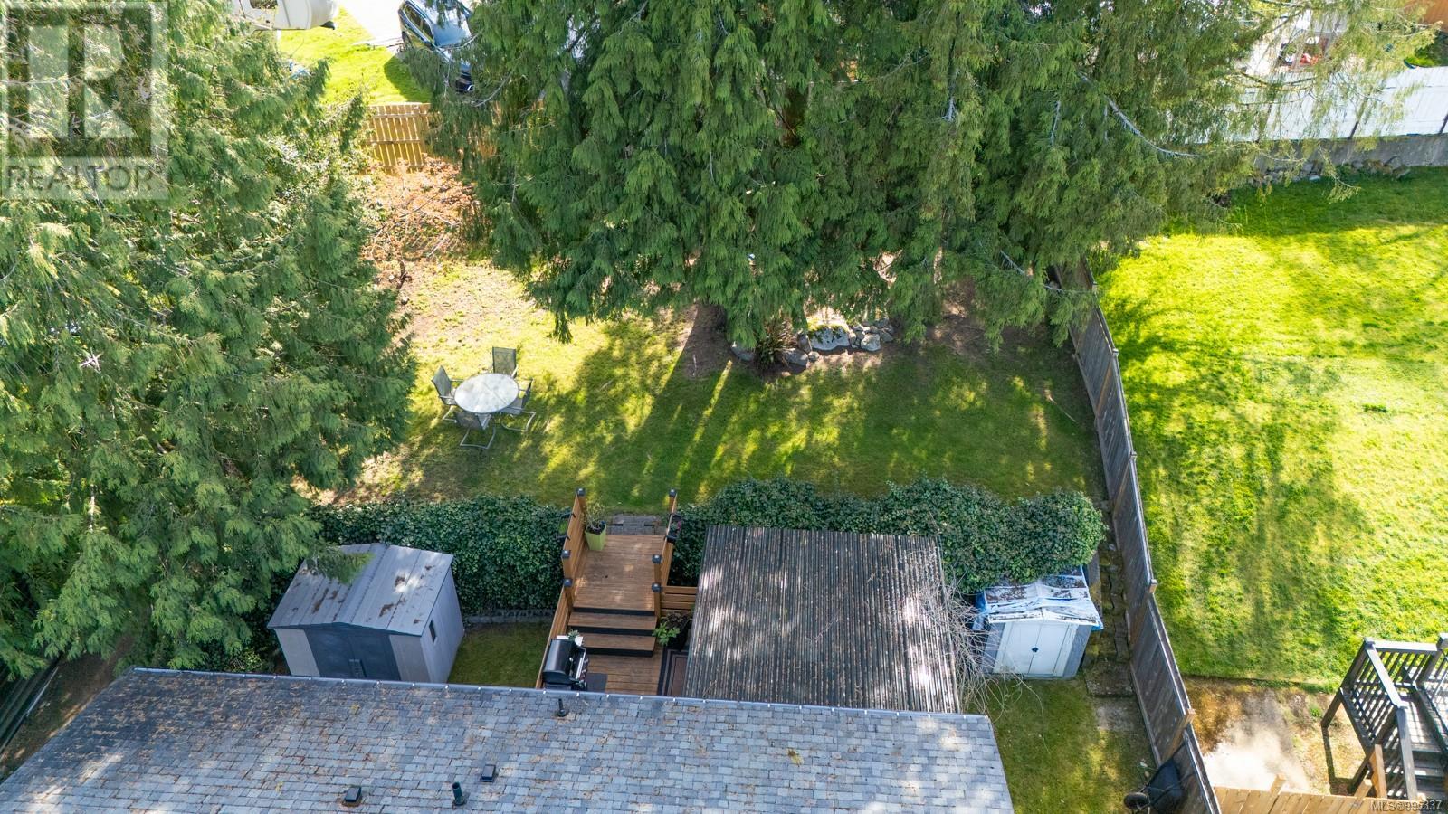 1208 Cloke Rd, Ladysmith