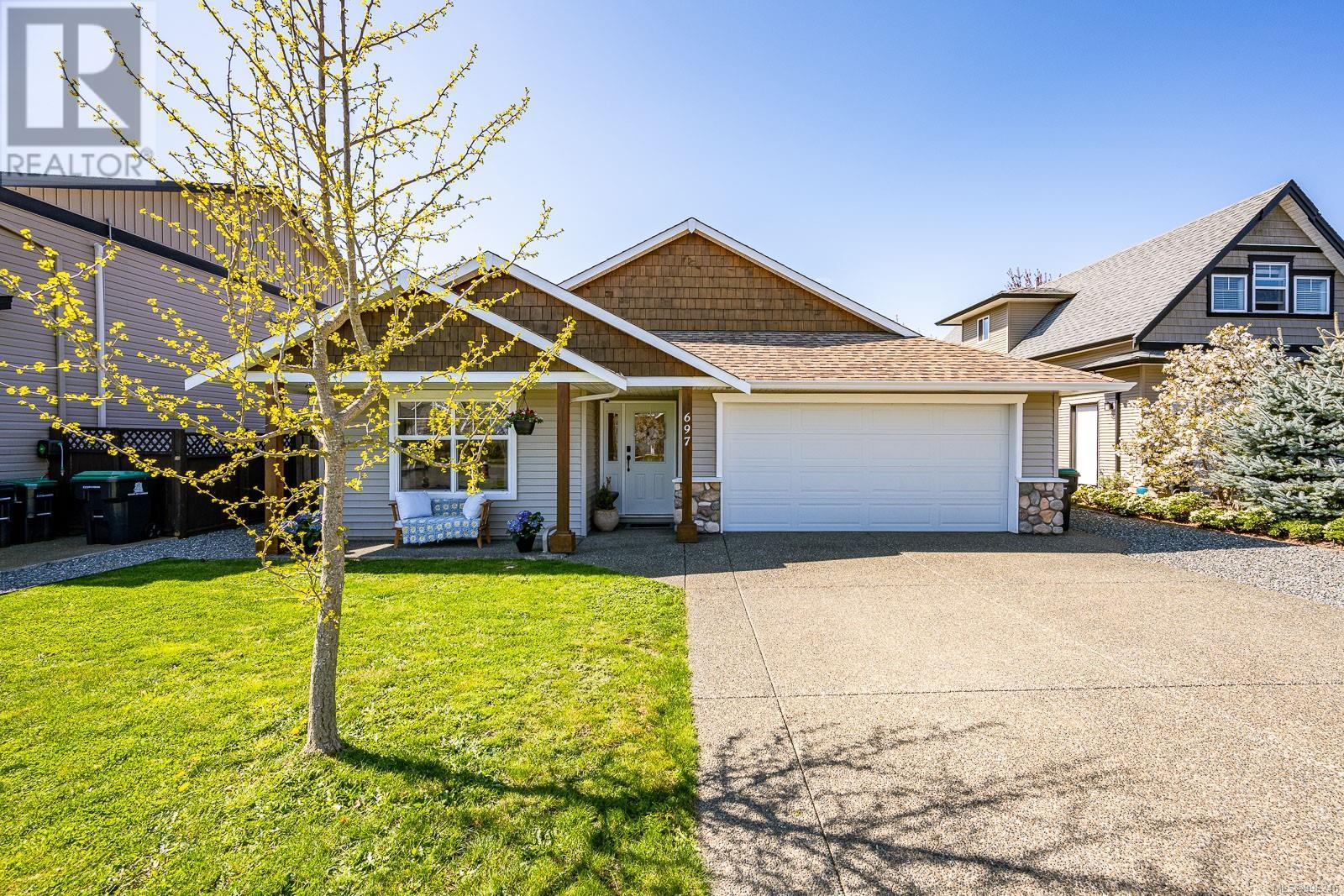697 Lancaster Way, Comox