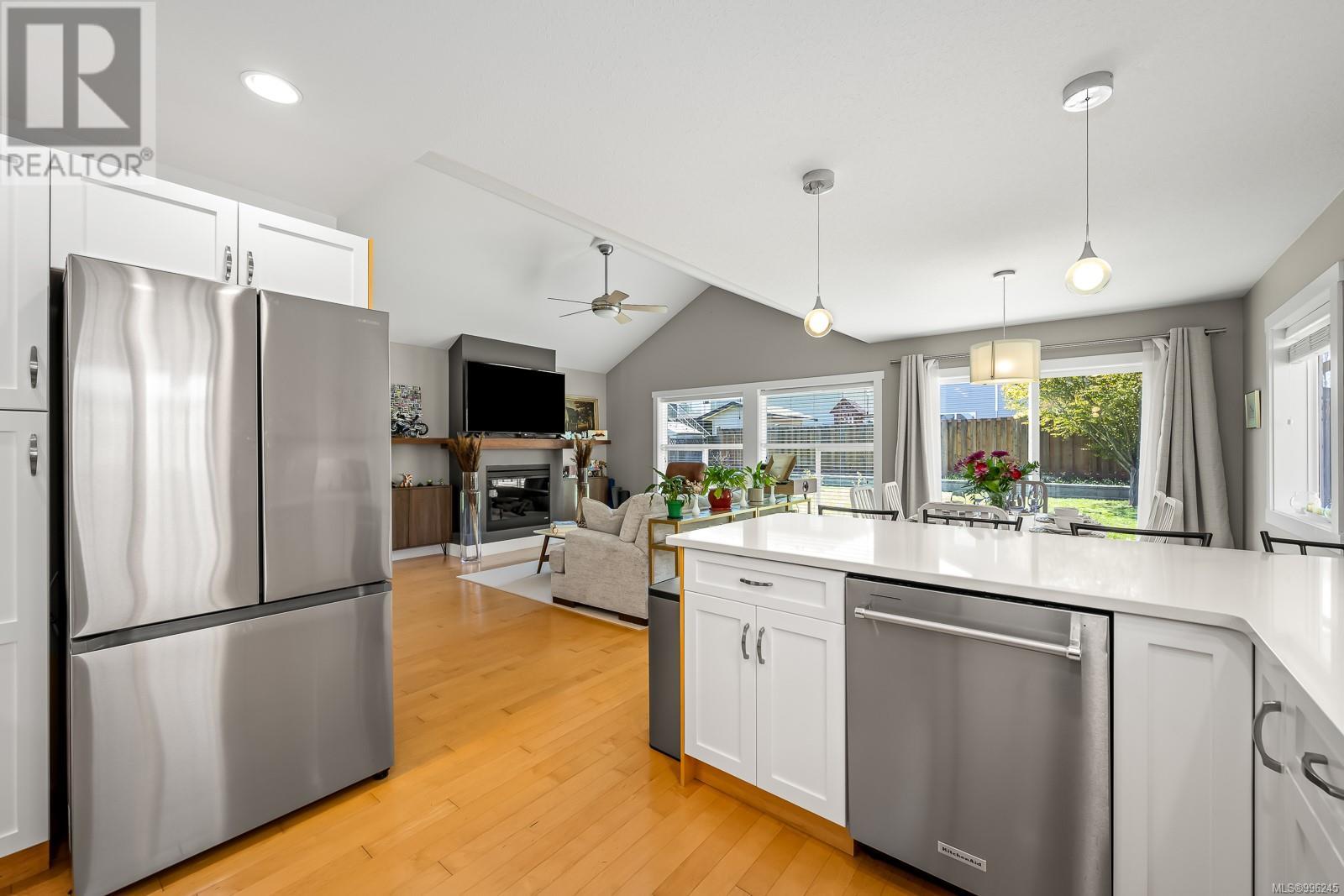 697 Lancaster Way, Comox