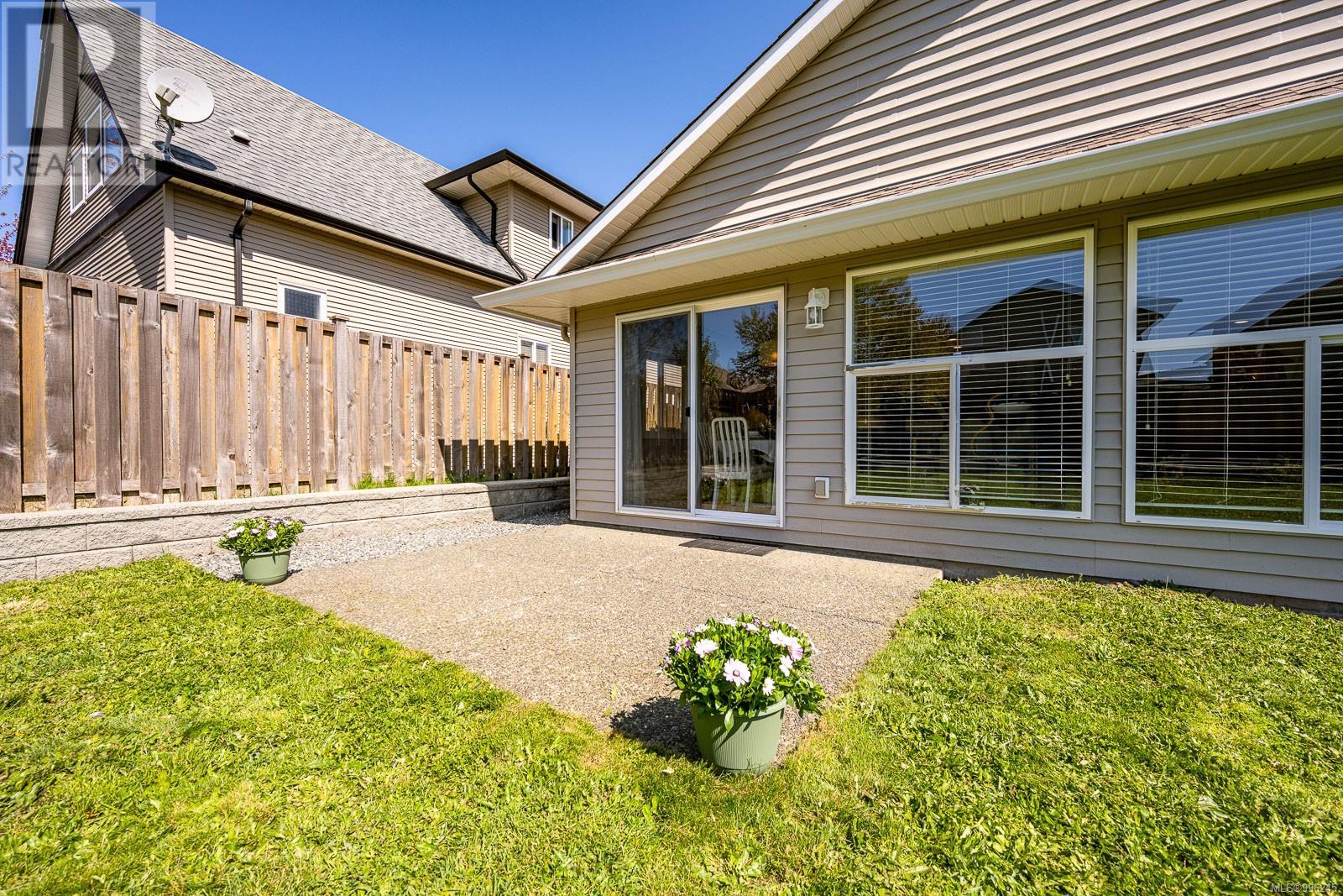 697 Lancaster Way, Comox