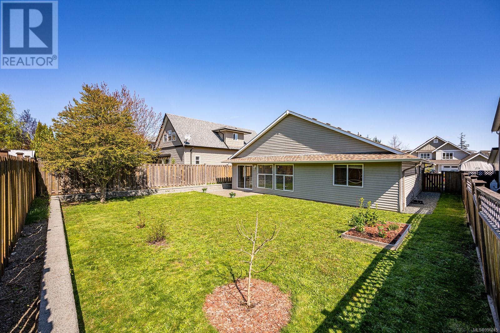 697 Lancaster Way, Comox