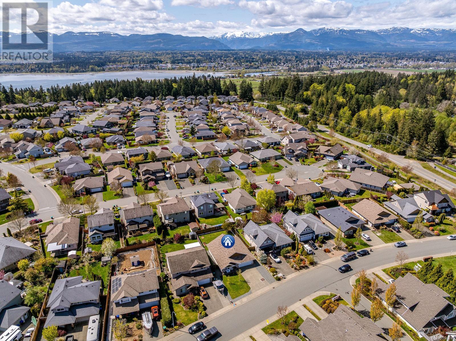 697 Lancaster Way, Comox