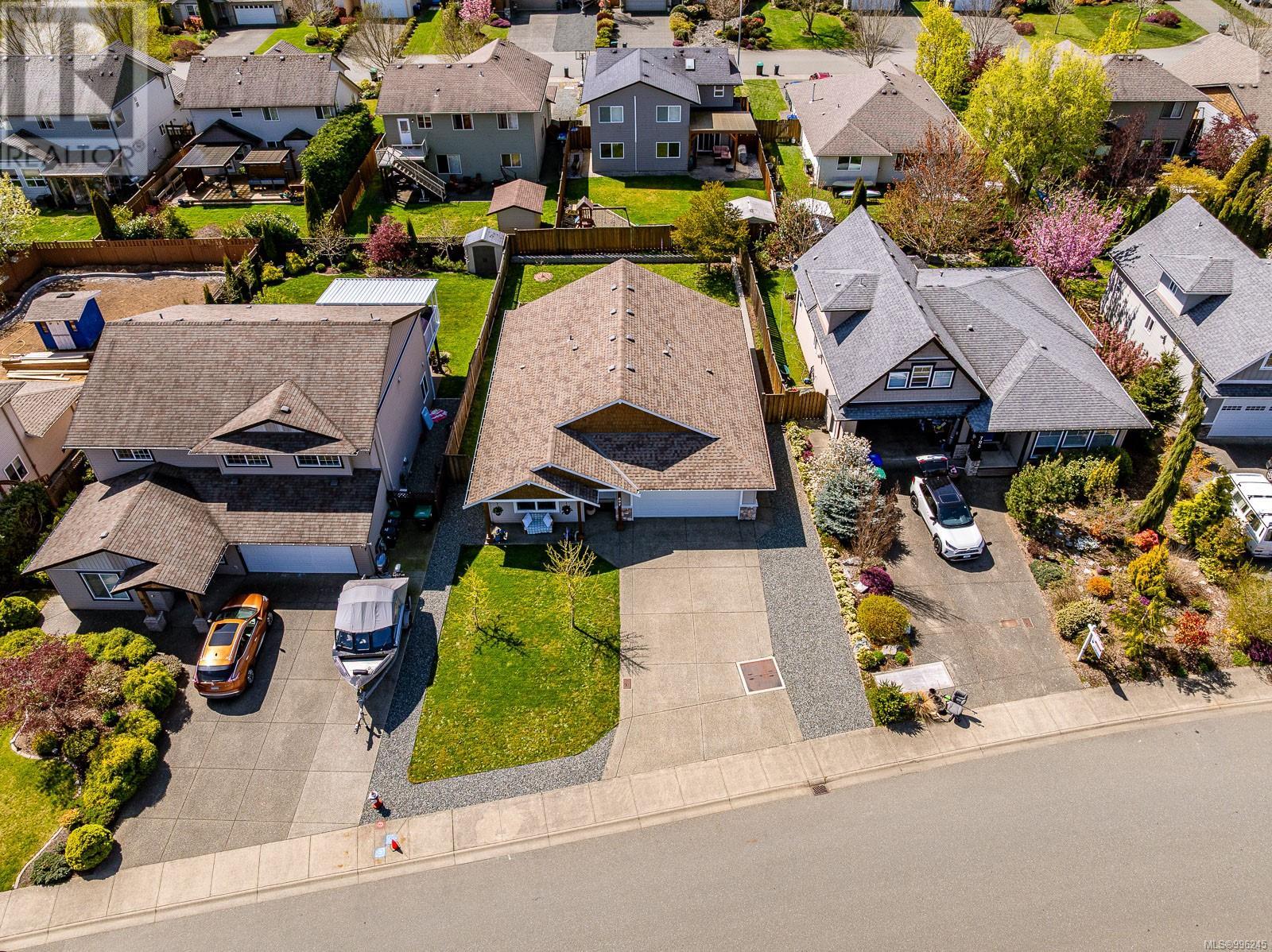 697 Lancaster Way, Comox