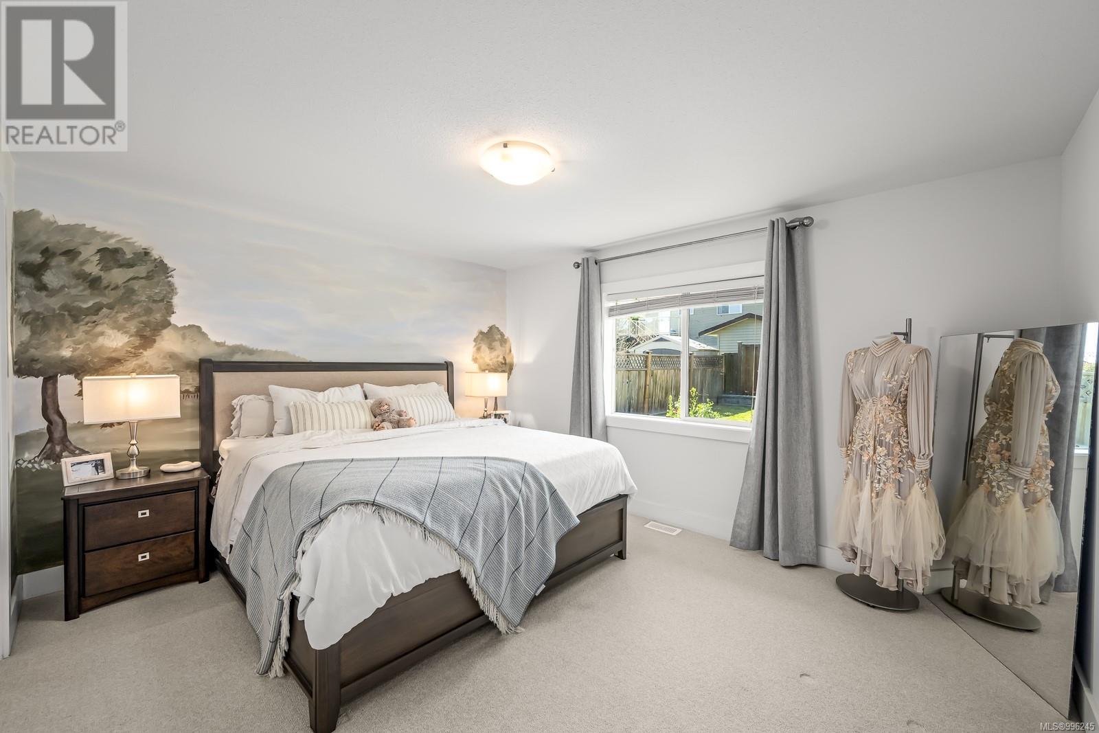 697 Lancaster Way, Comox