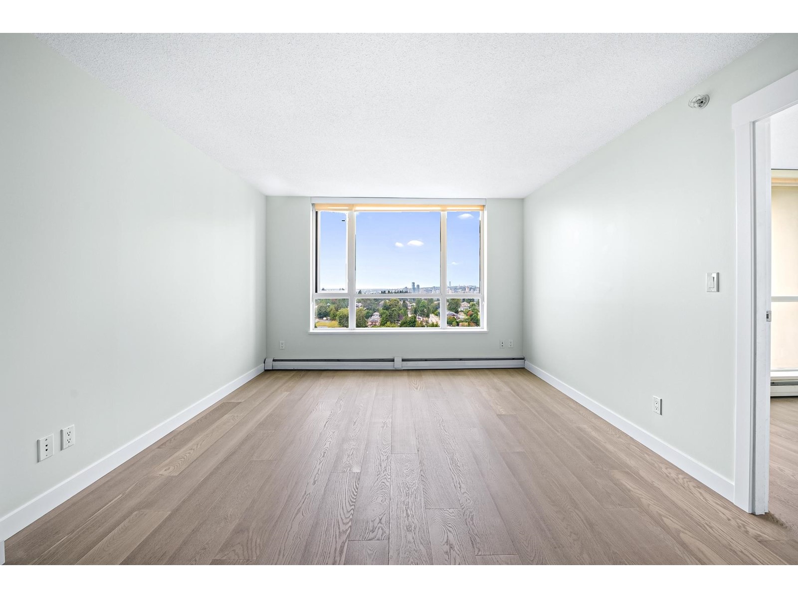Photo 7 of 1805 10777 University Drive, Surrey BC