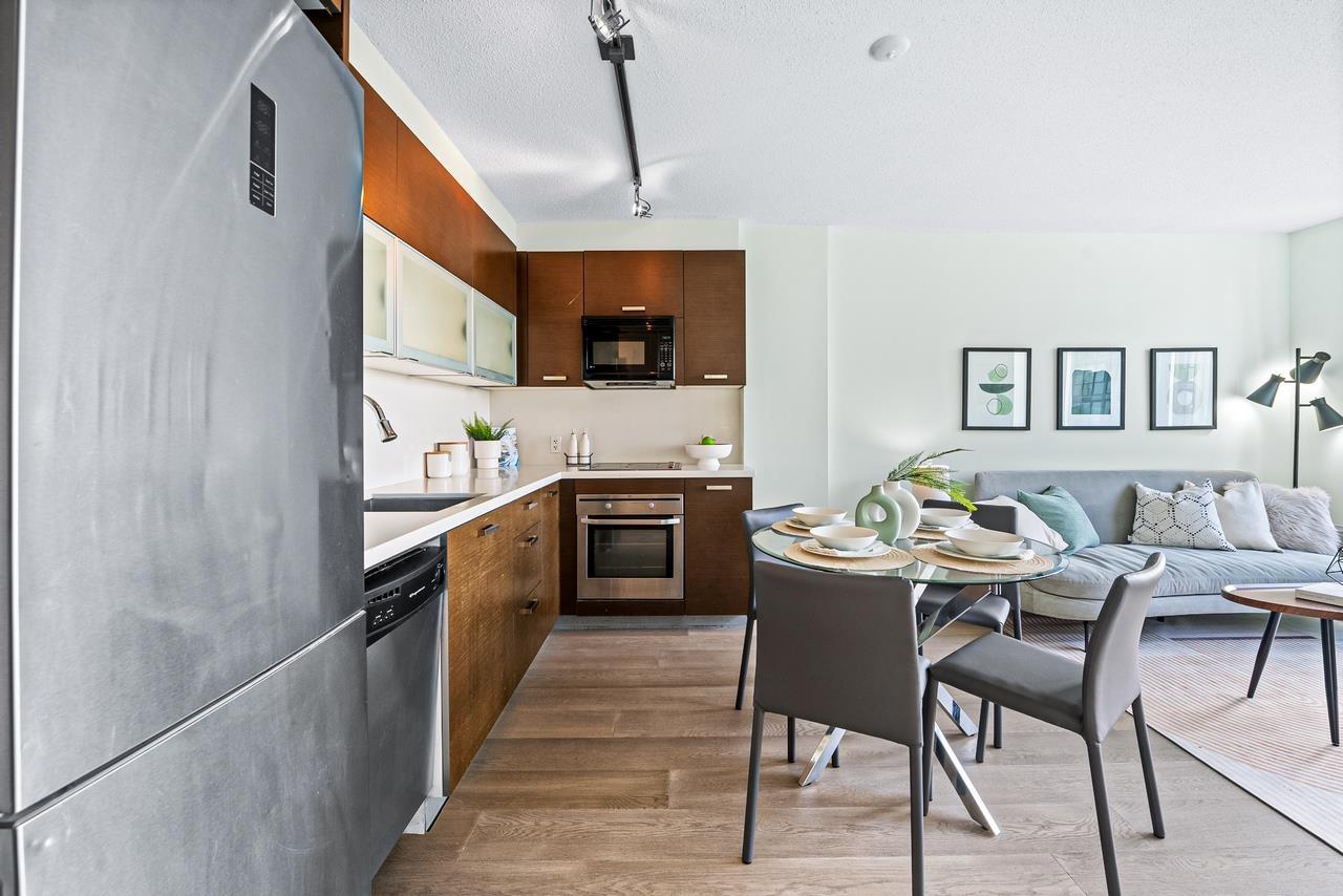 Photo 12 of 1805 10777 University Drive, Surrey BC