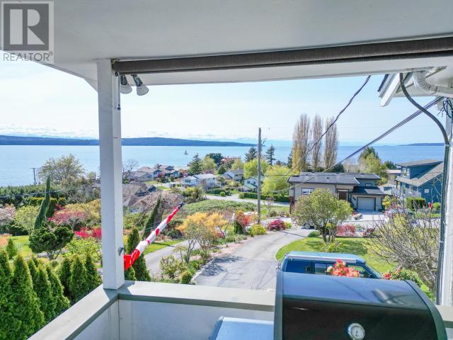 3296 MALASPINA AVE, Powell River