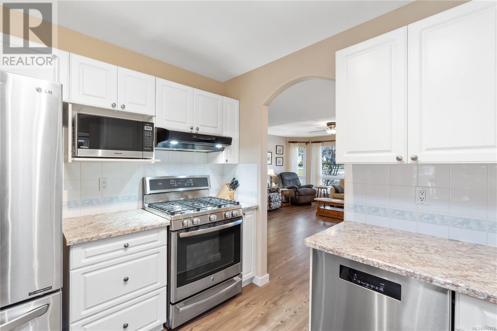 586 Hampstead St, Parksville real estate listing 996472